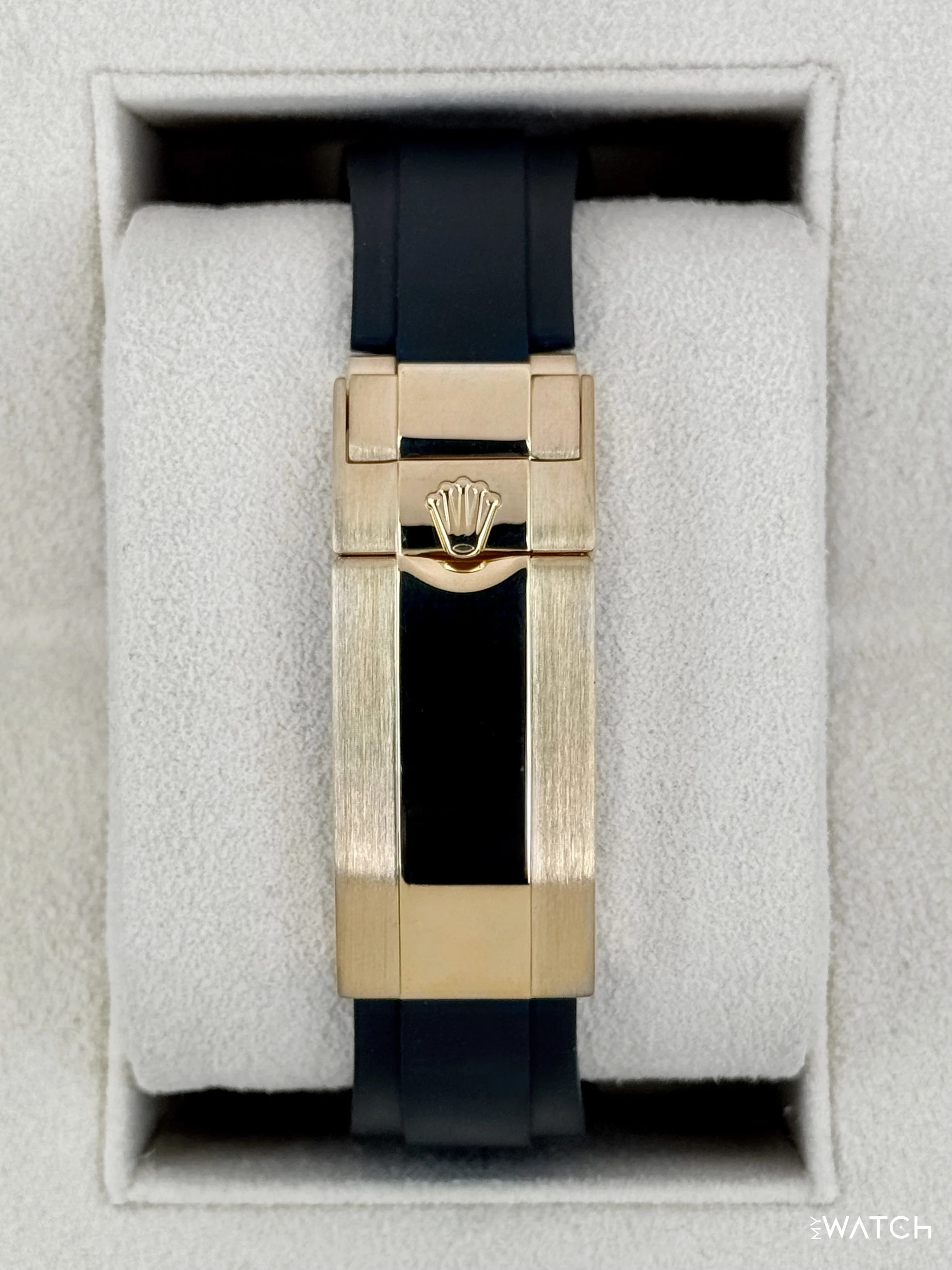 2022 Rolex Yacht-Master 42mm 226658 Gold Oysterflex Black Dial - Image 2