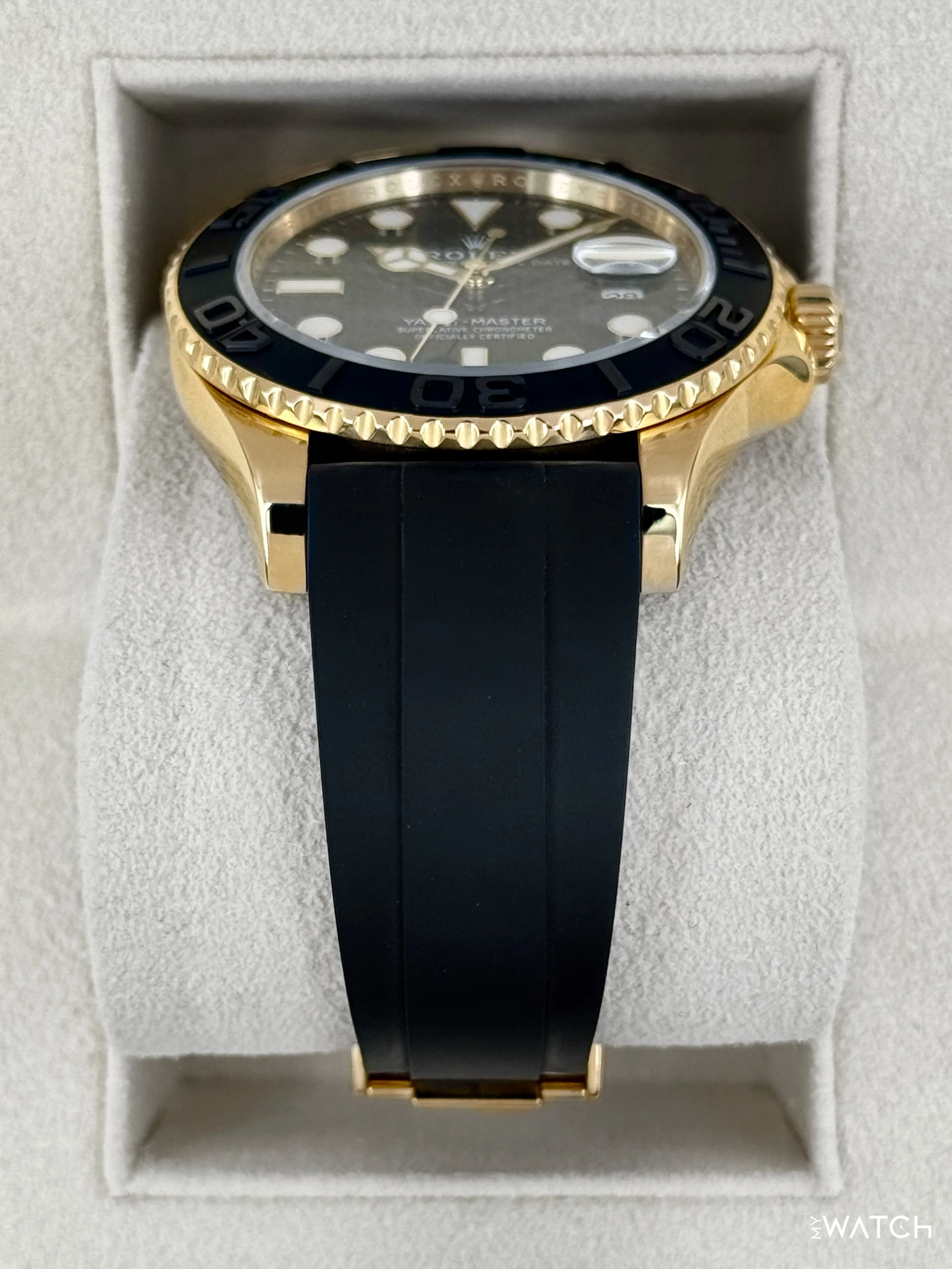 2022 Rolex Yacht-Master 42mm 226658 Gold Oysterflex Black Dial - Image 3