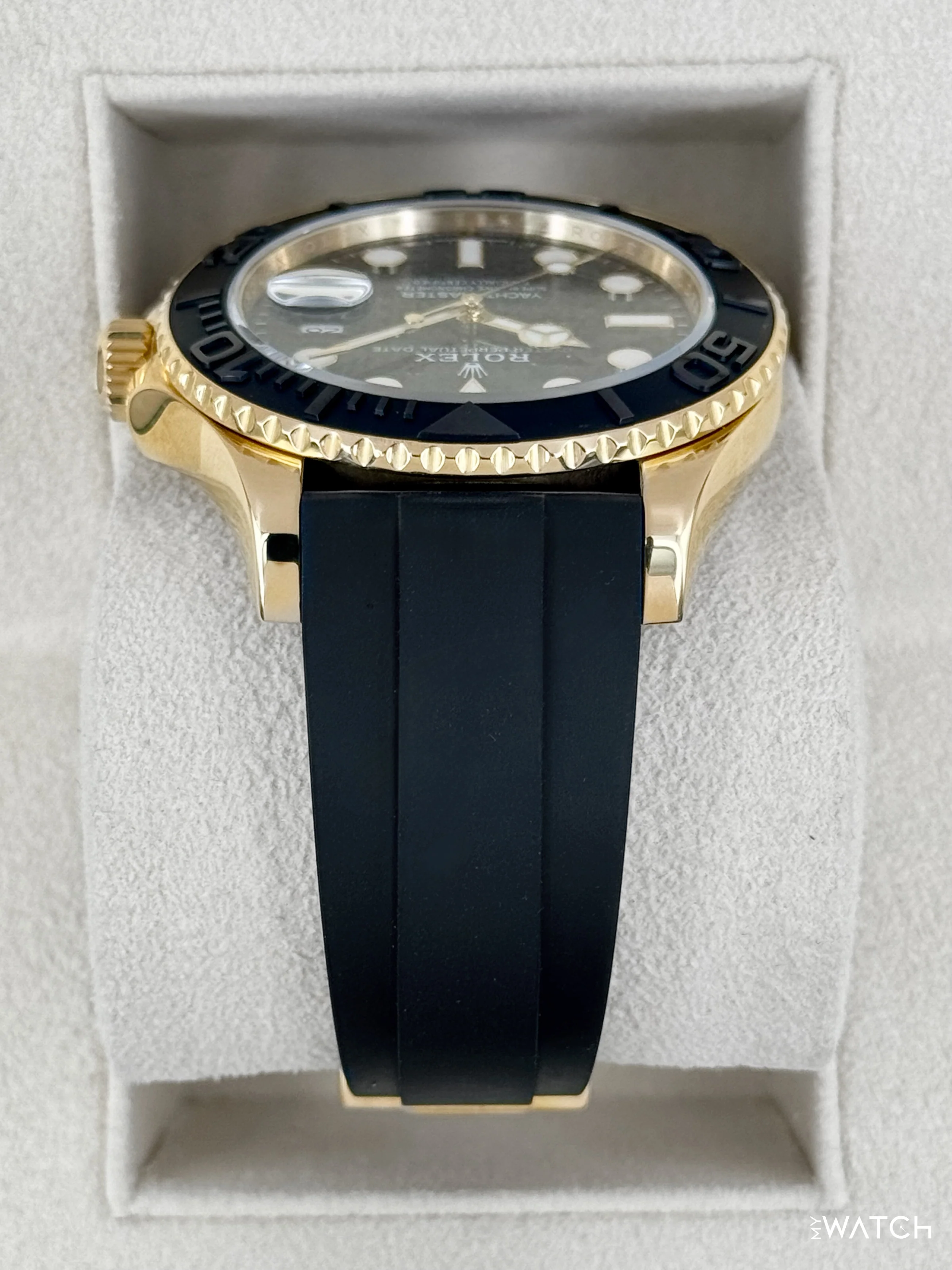 2022 Rolex Yacht-Master 42mm 226658 Gold Oysterflex Black Dial - Image 4