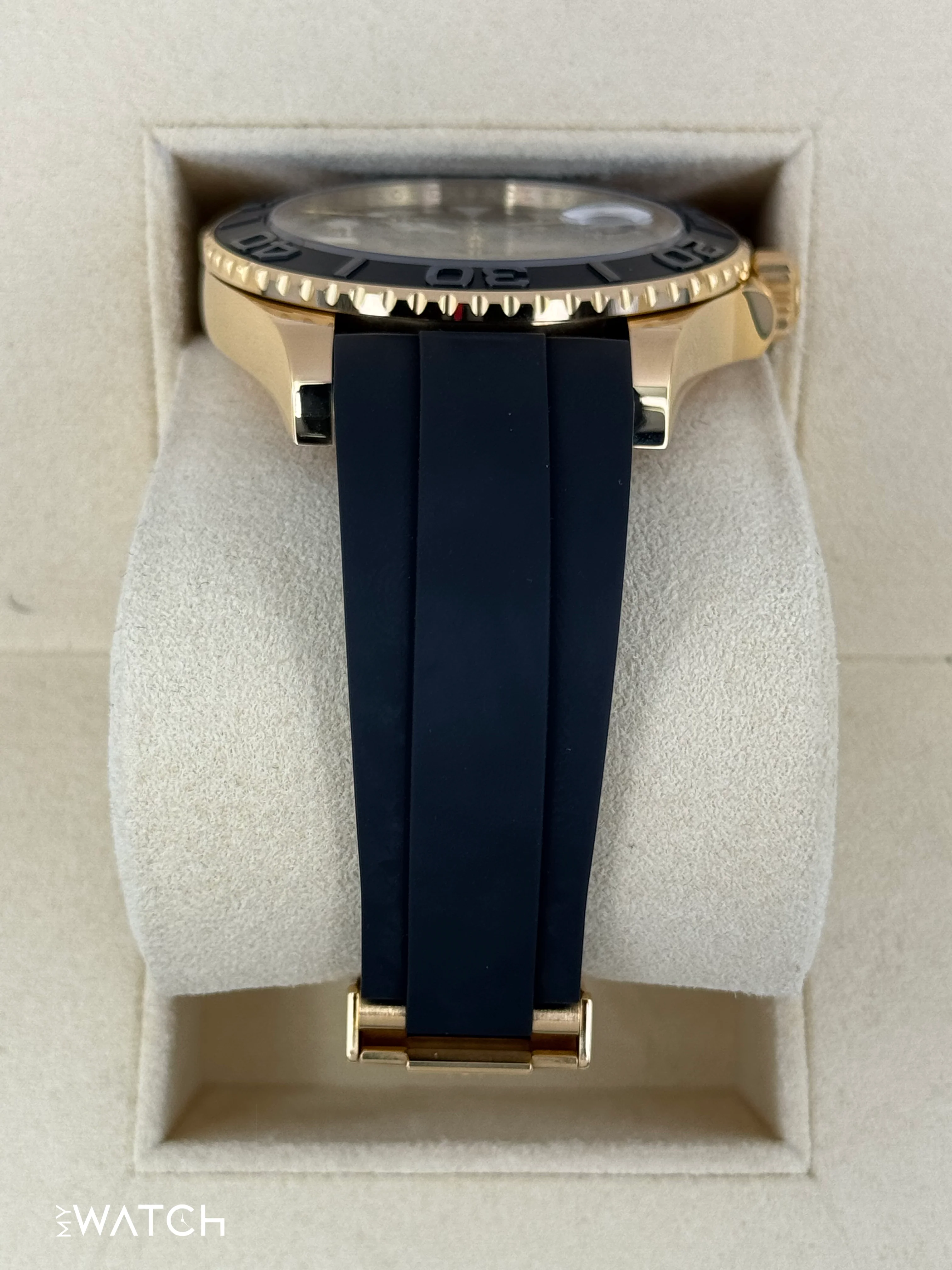 2022 Rolex Yacht-Master 42mm 226658 Gold Oysterflex Black Dial - Image 3