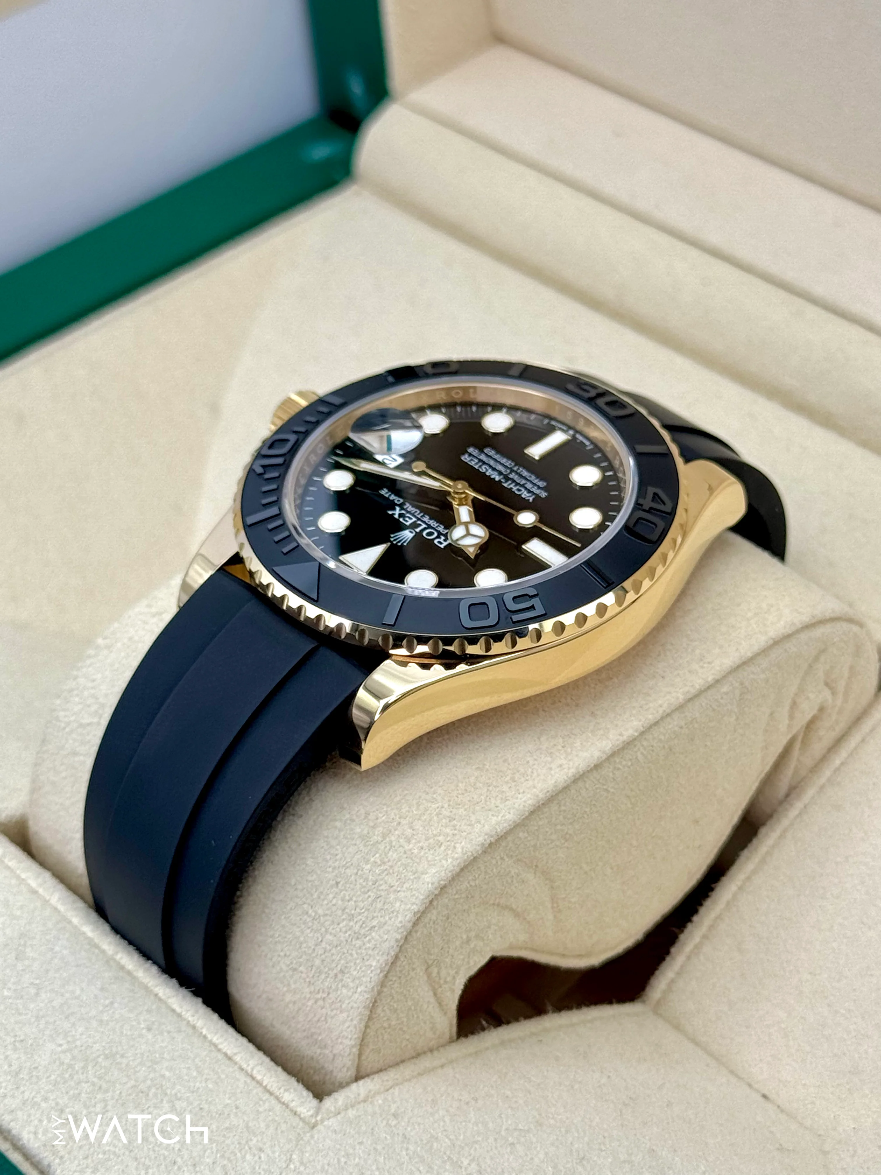 2022 Rolex Yacht-Master 42mm 226658 Gold Oysterflex Black Dial - Image 7