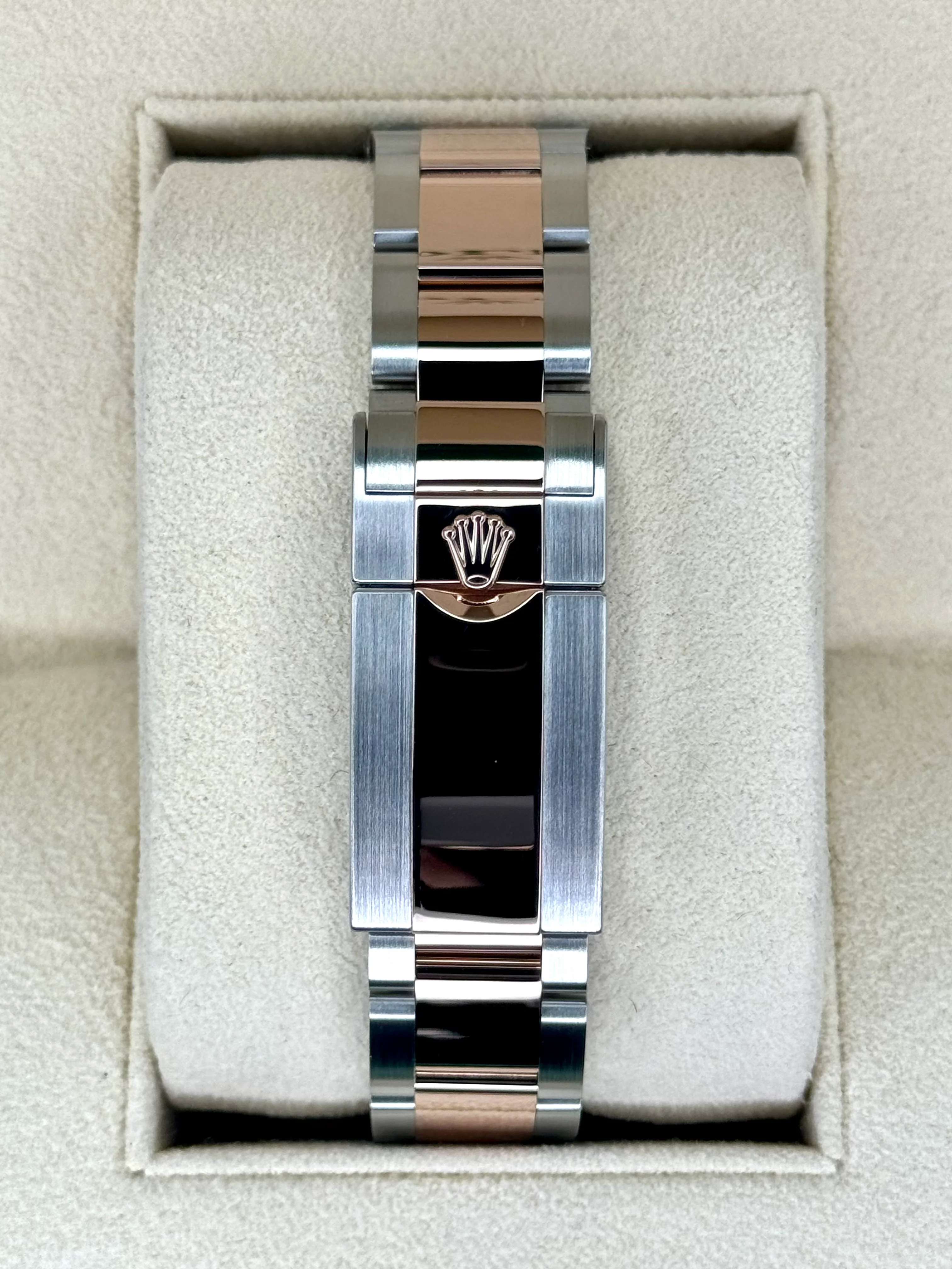 2022 Rolex Yacht-Master II 44mm 116681 Two-Tone White Dial - Image 2