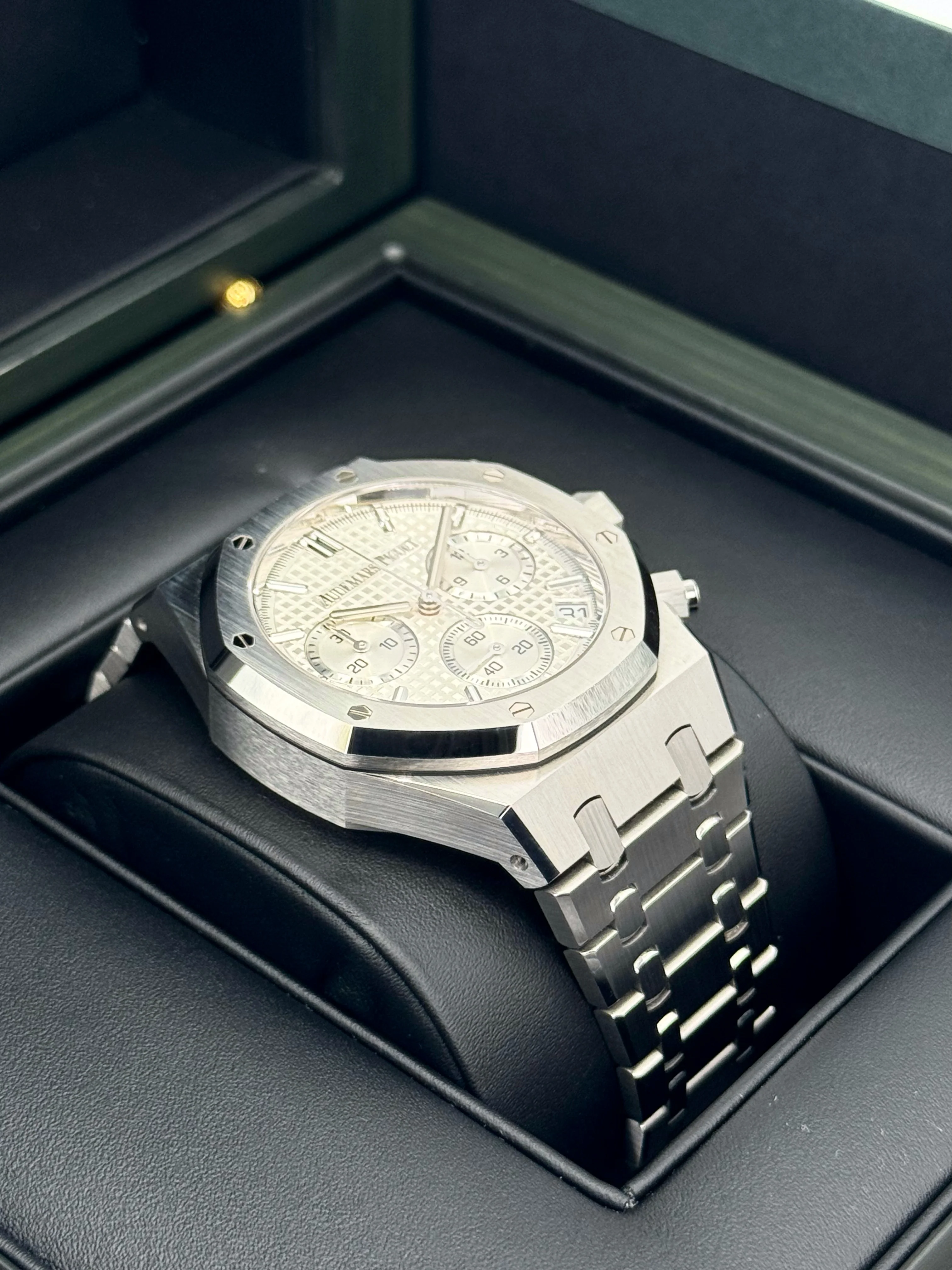2023 Audemars Piguet Royal Oak Chronograph 41mm 26240ST White Dial - Image 6