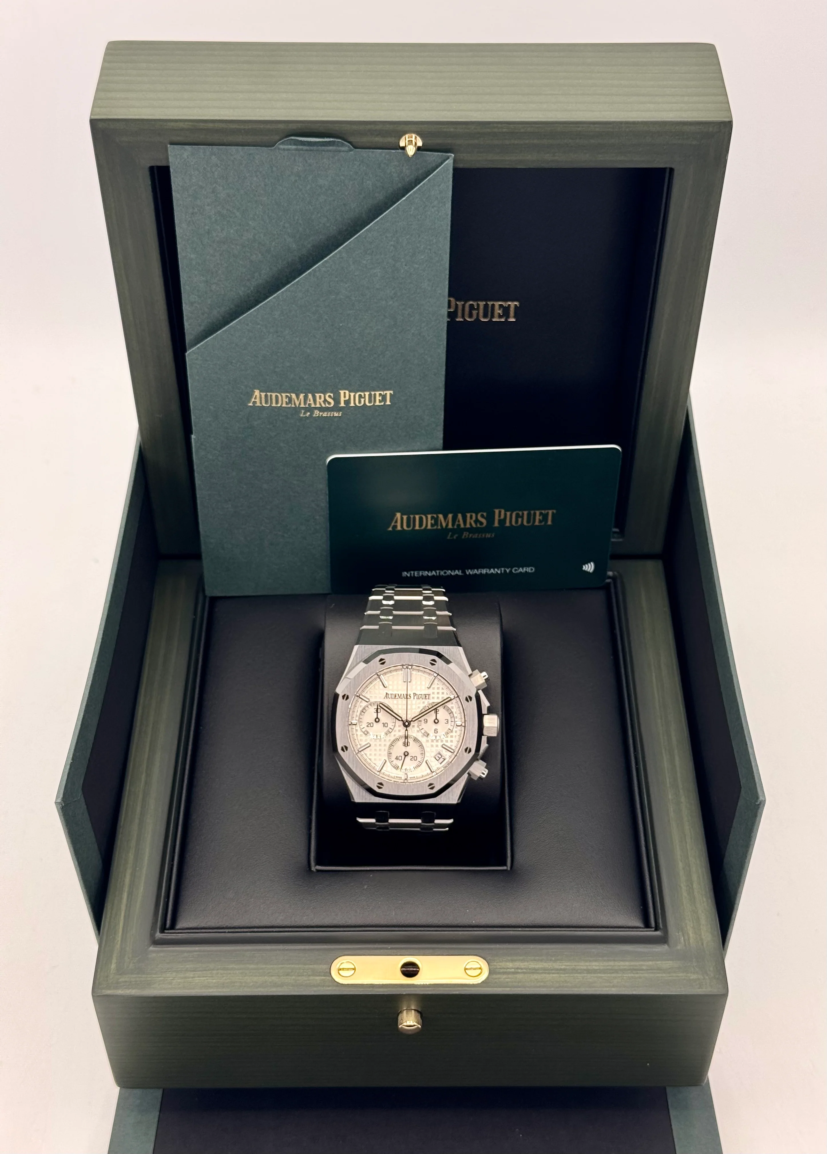 2023 Audemars Piguet Royal Oak Chronograph 41mm 26240ST White Dial - Image 9