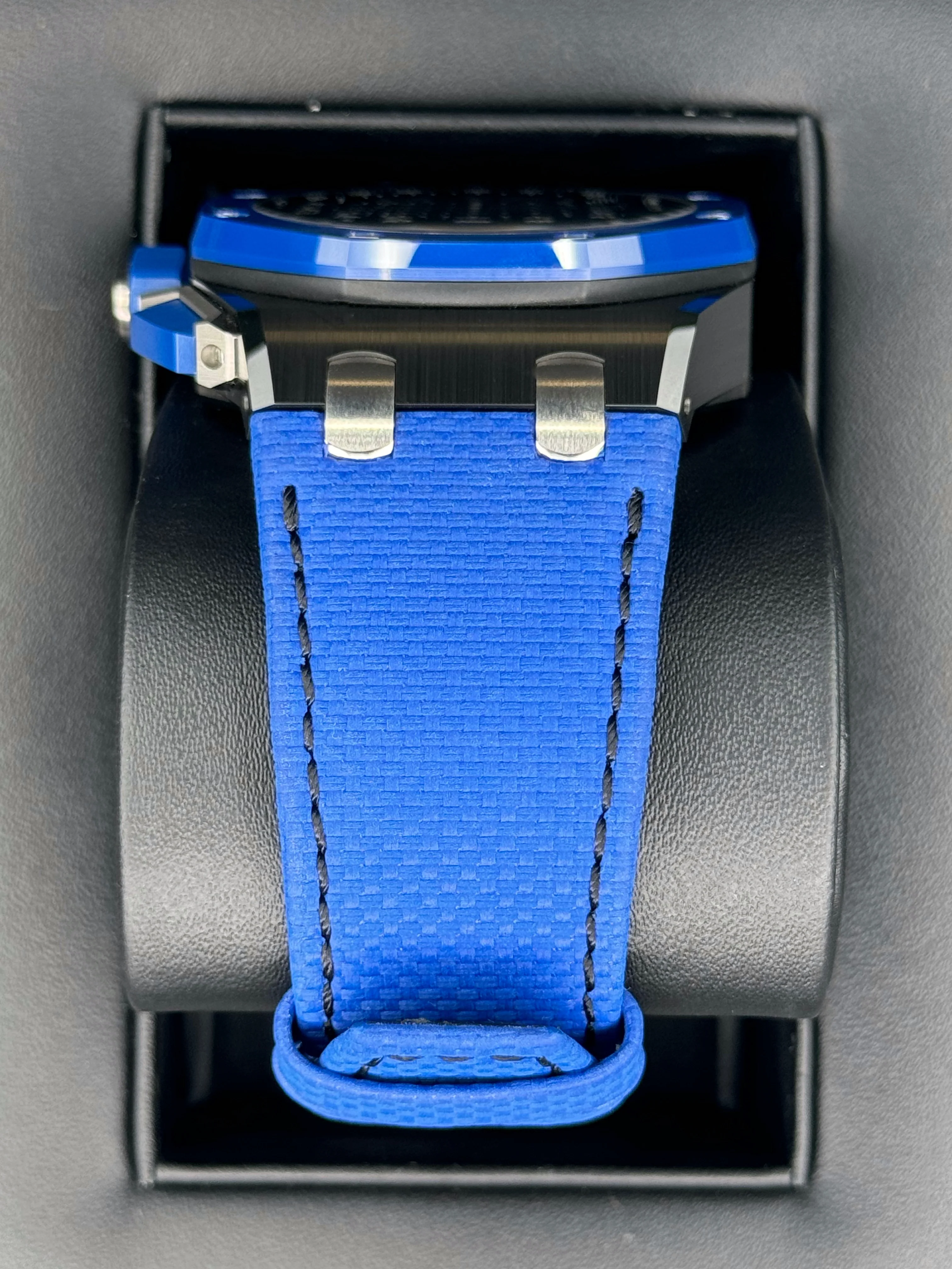 2023 Audemars Piguet Royal Oak Offshore 43mm 26420CE Ceramic Blue Dial - Image 4