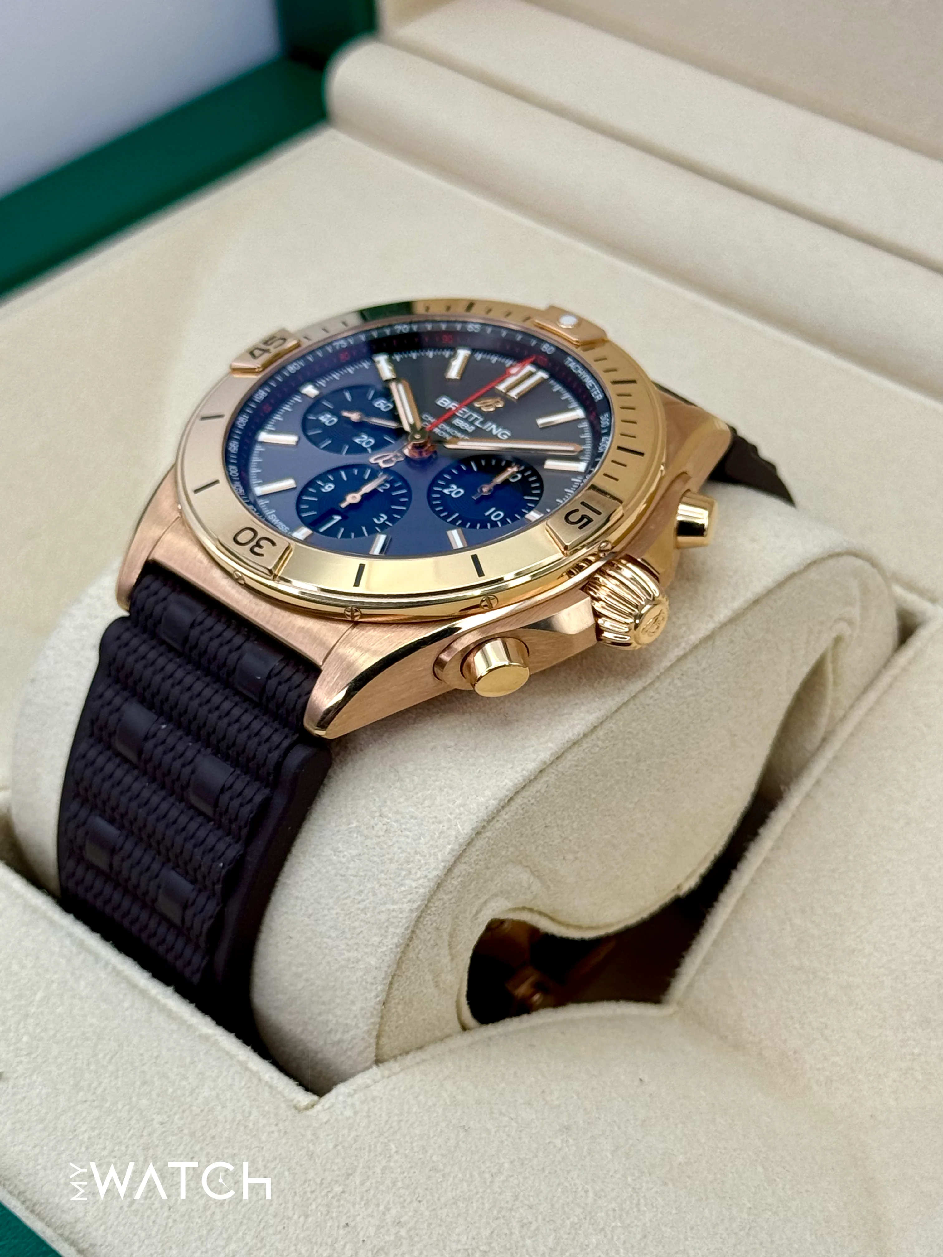 2023 Breitling Chronomat B01 42mm RB0134 Red Gold Grey Dial - Image 5
