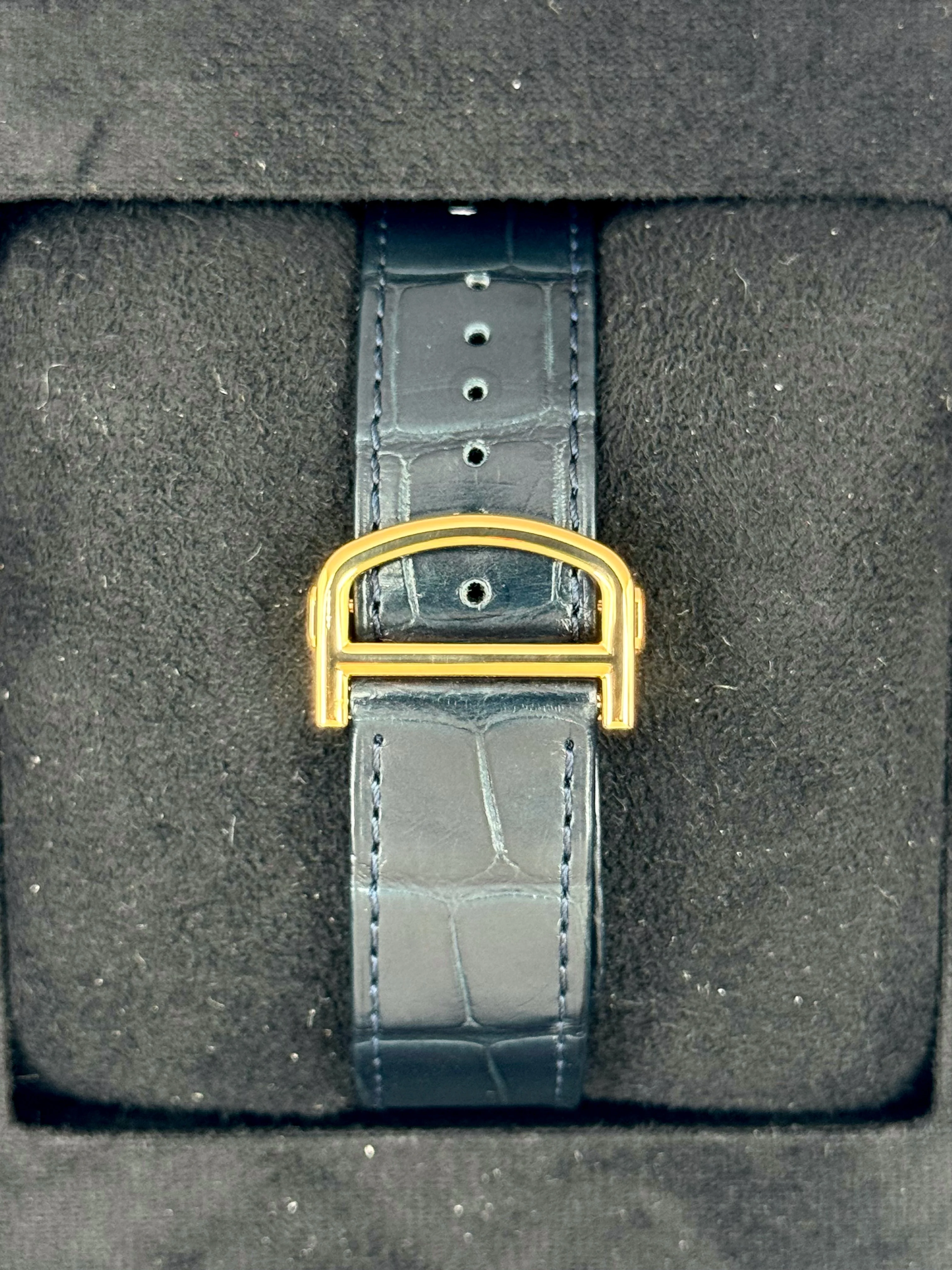 2023 Cartier Pasha 41mm WGPA0007 Yellow Gold Silver Dial - Image 2
