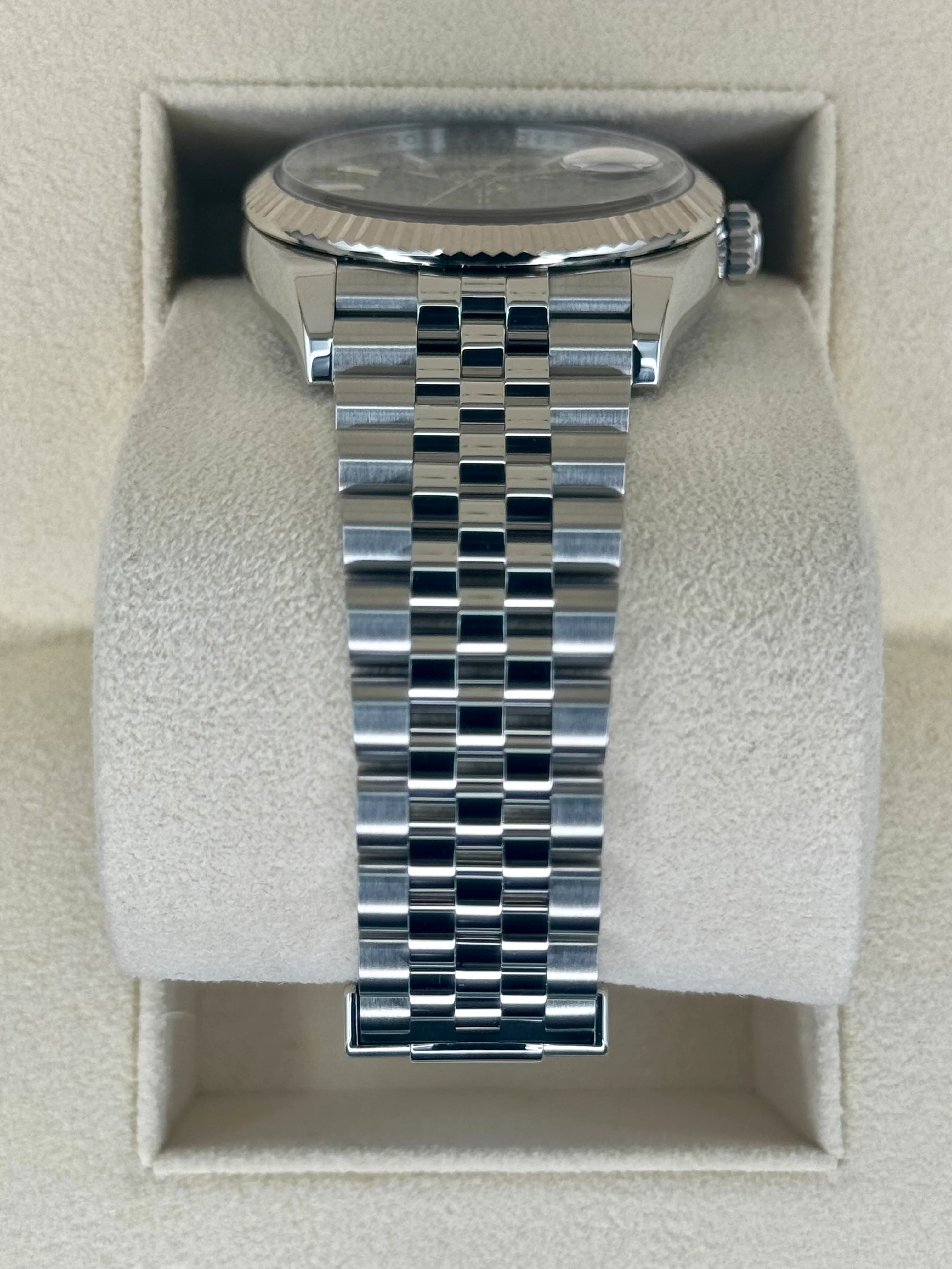 2023 Datejust 36mm 126234 Stainless Steel Jubilee Blue Motif Dial - Image 3