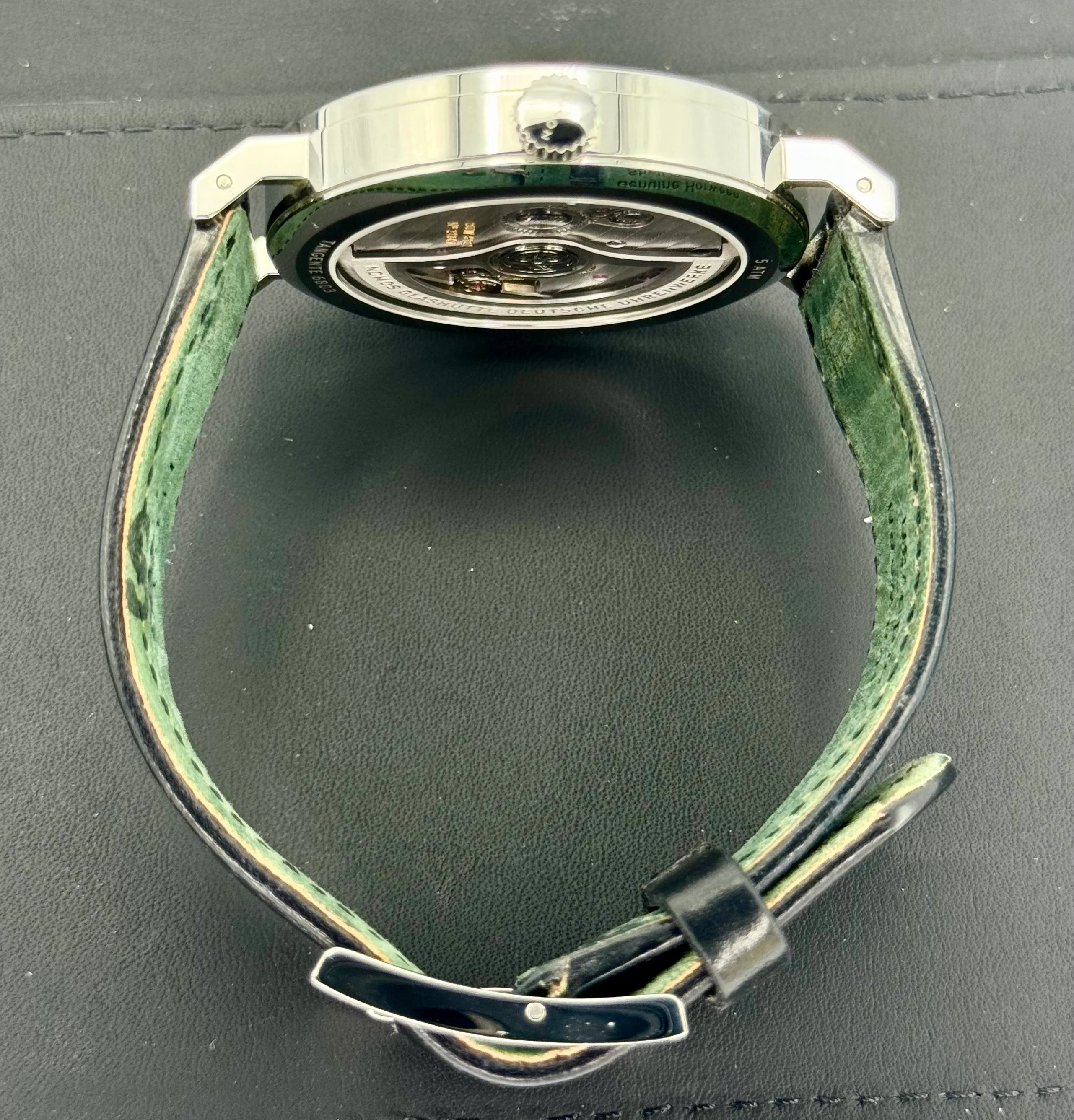 2023 Nomos Tangente Neomatik 41 Update Stainless Steel White Dial - Image 9
