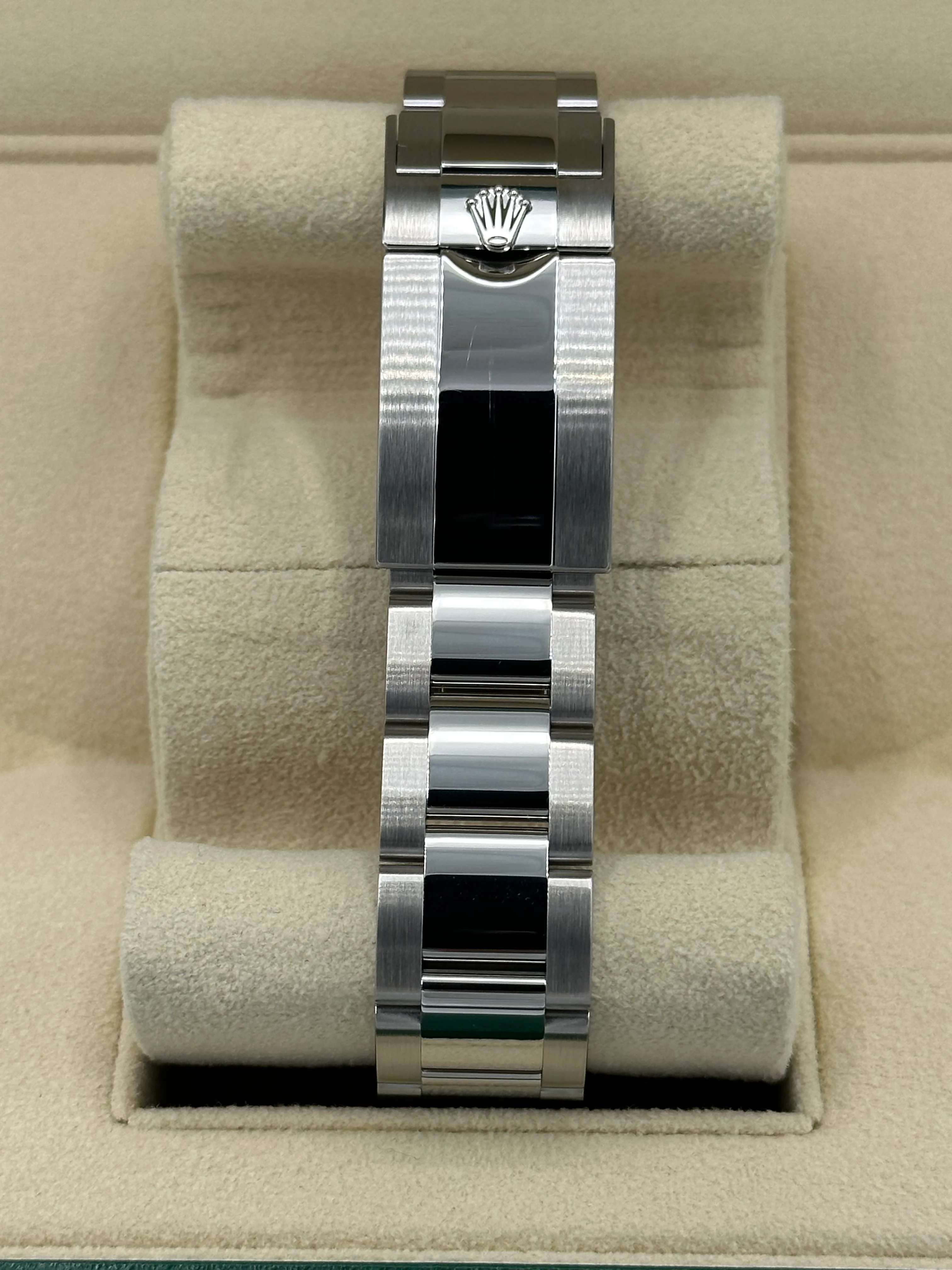 2023 Rolex GMT-Master II "Batman" 40mm 126710BLNR Oyster - Image 2