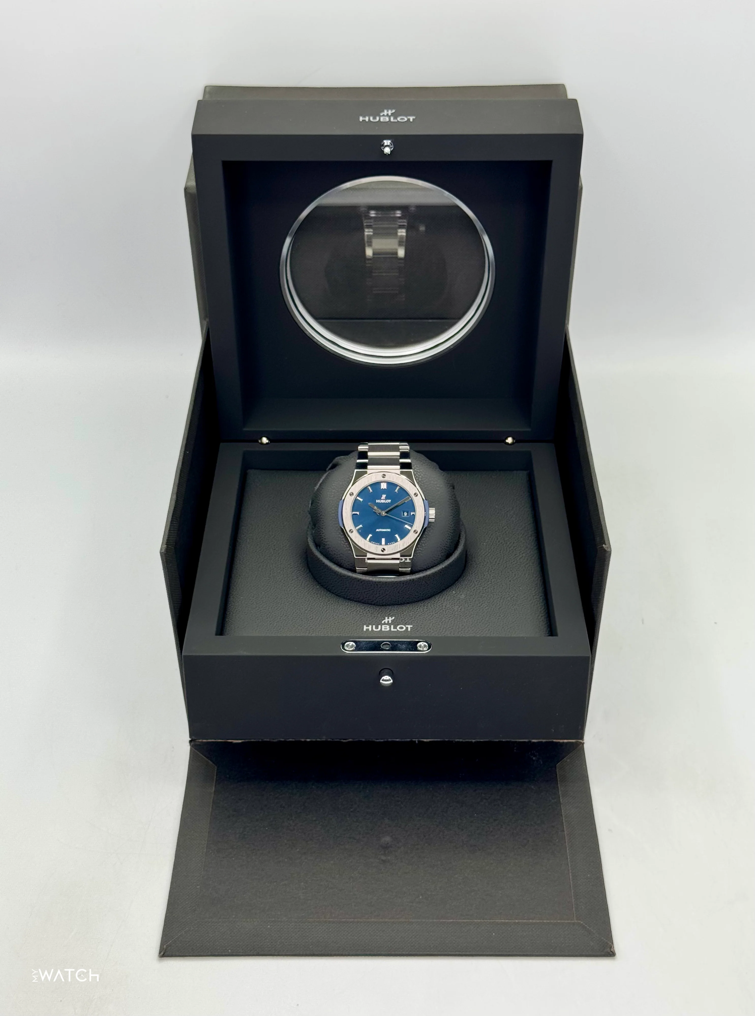 2023 Hublot Classic Fusion 42mm 548.NX.7170.NX Titanium Blue Dial - Image 12