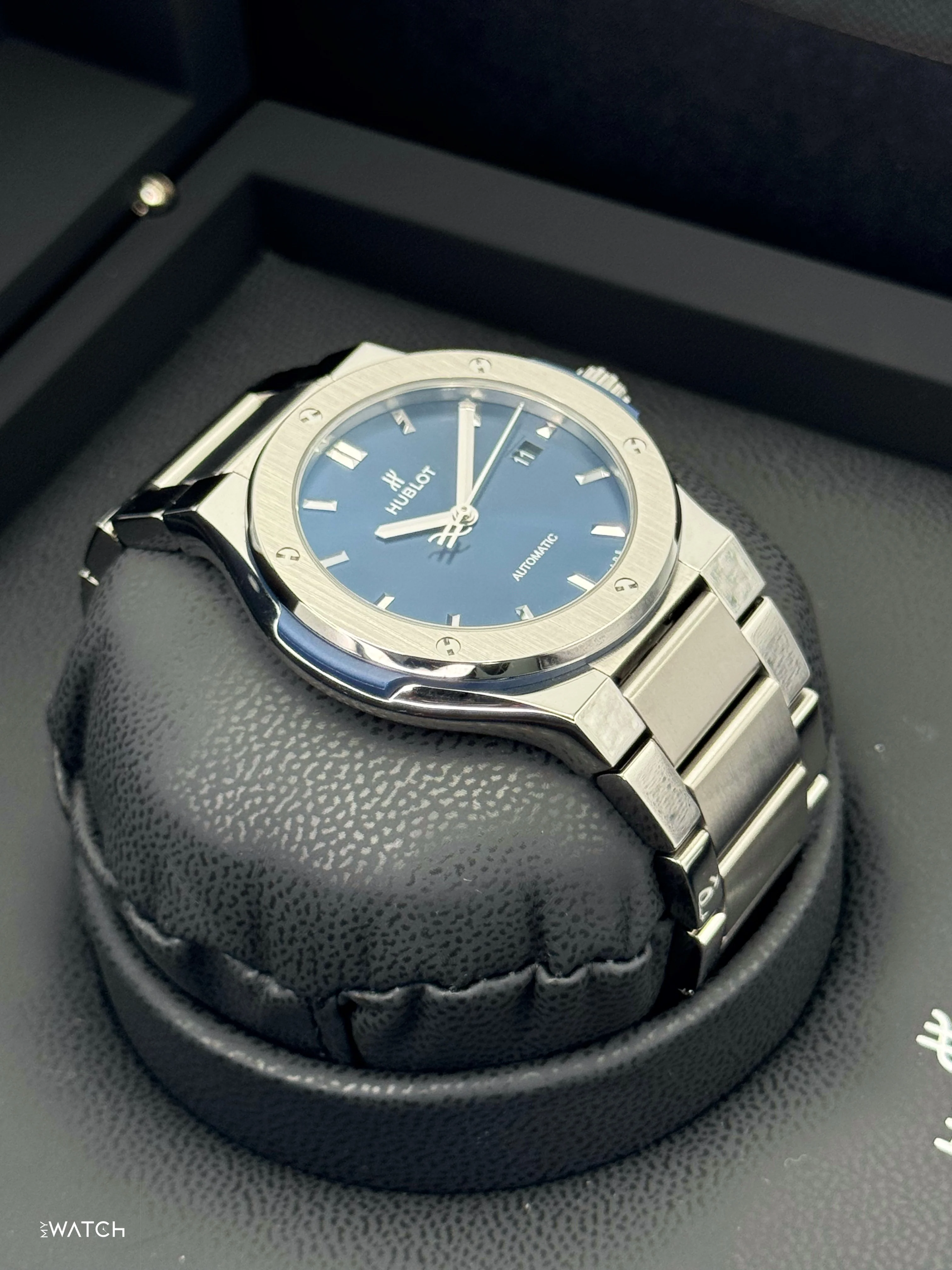 2023 Hublot Classic Fusion 42mm 548.NX.7170.NX Titanium Blue Dial - Image 6