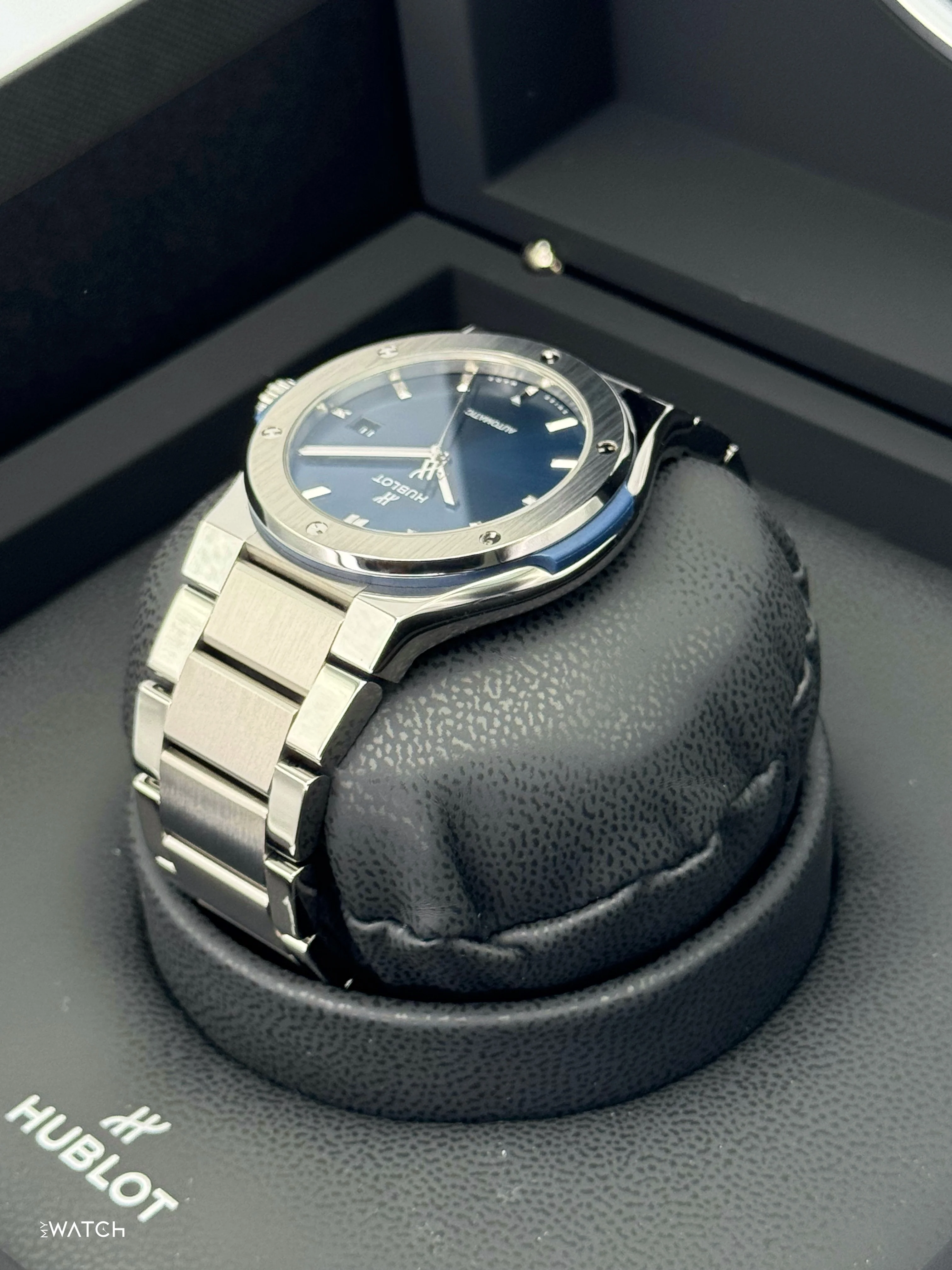 2023 Hublot Classic Fusion 42mm 548.NX.7170.NX Titanium Blue Dial - Image 7