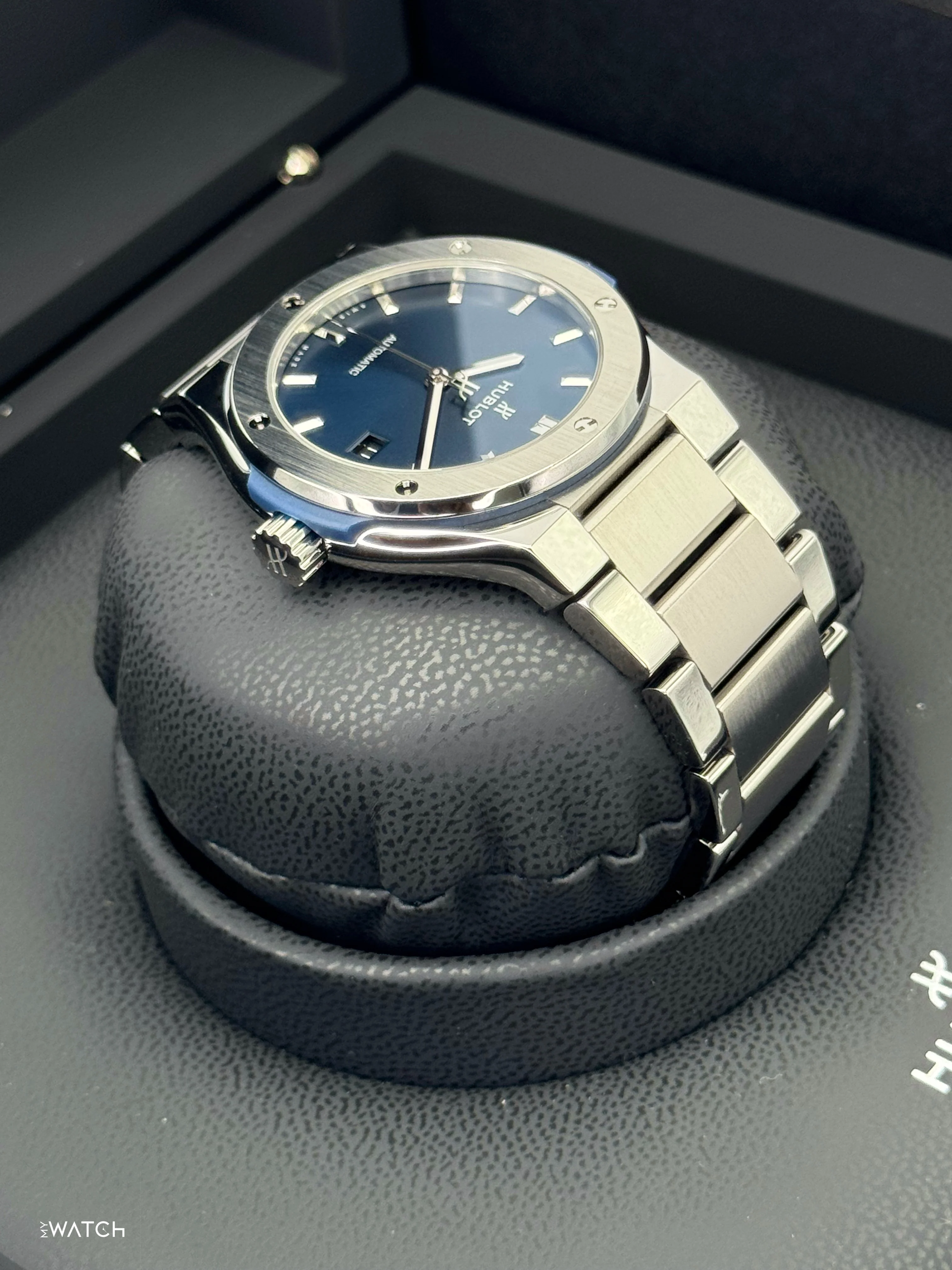 2023 Hublot Classic Fusion 42mm 548.NX.7170.NX Titanium Blue Dial - Image 8