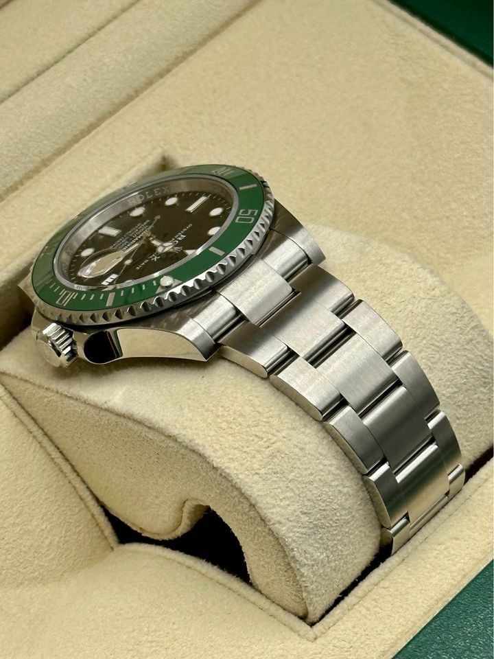 NEW 2023 Rolex Submariner "Starbucks" 41mm 126610LV Black Dial - Image 6
