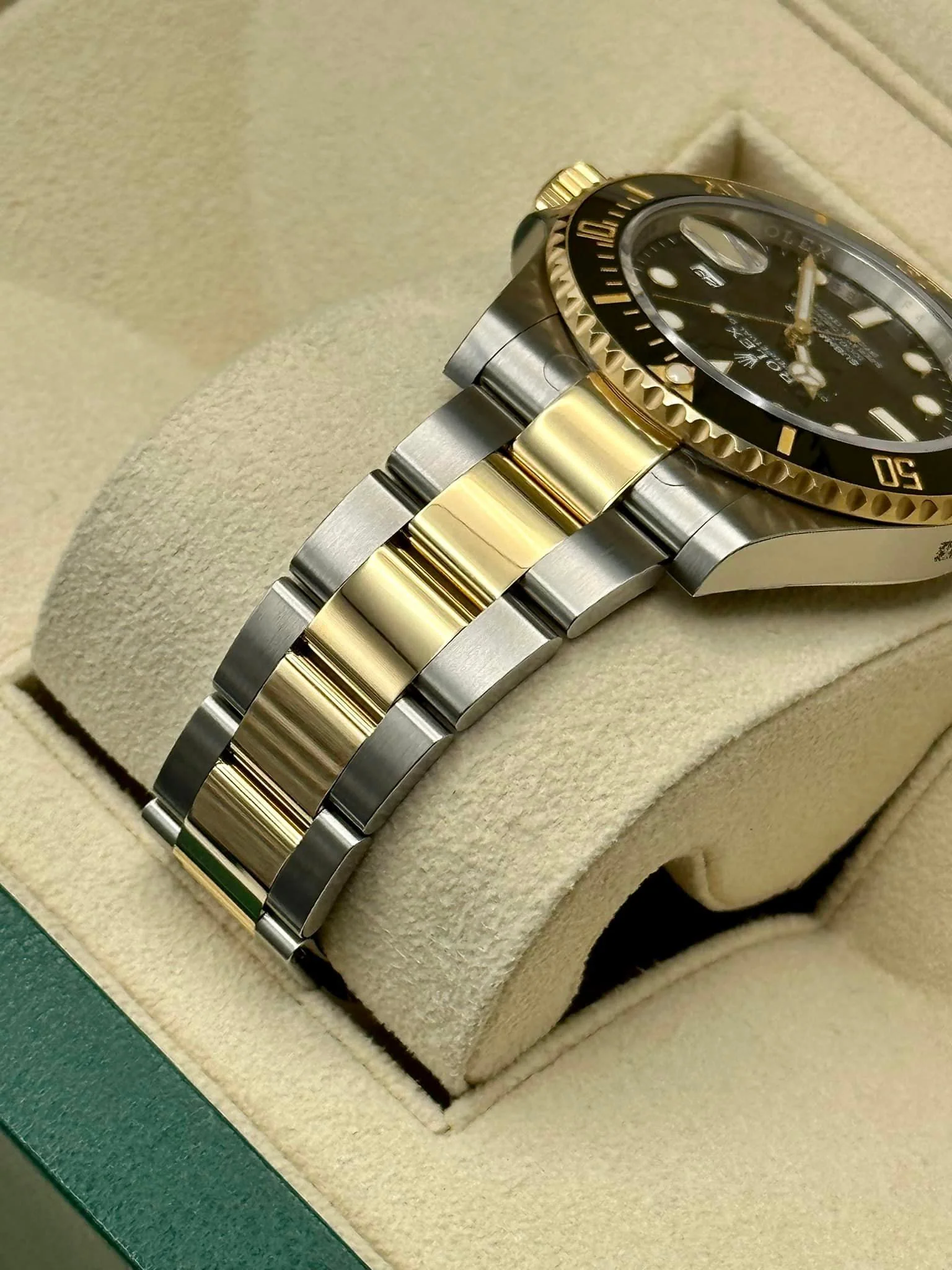 NEW 2023 Rolex Submariner 41mm 126613LN Two-Tone Black Dial - Image 7