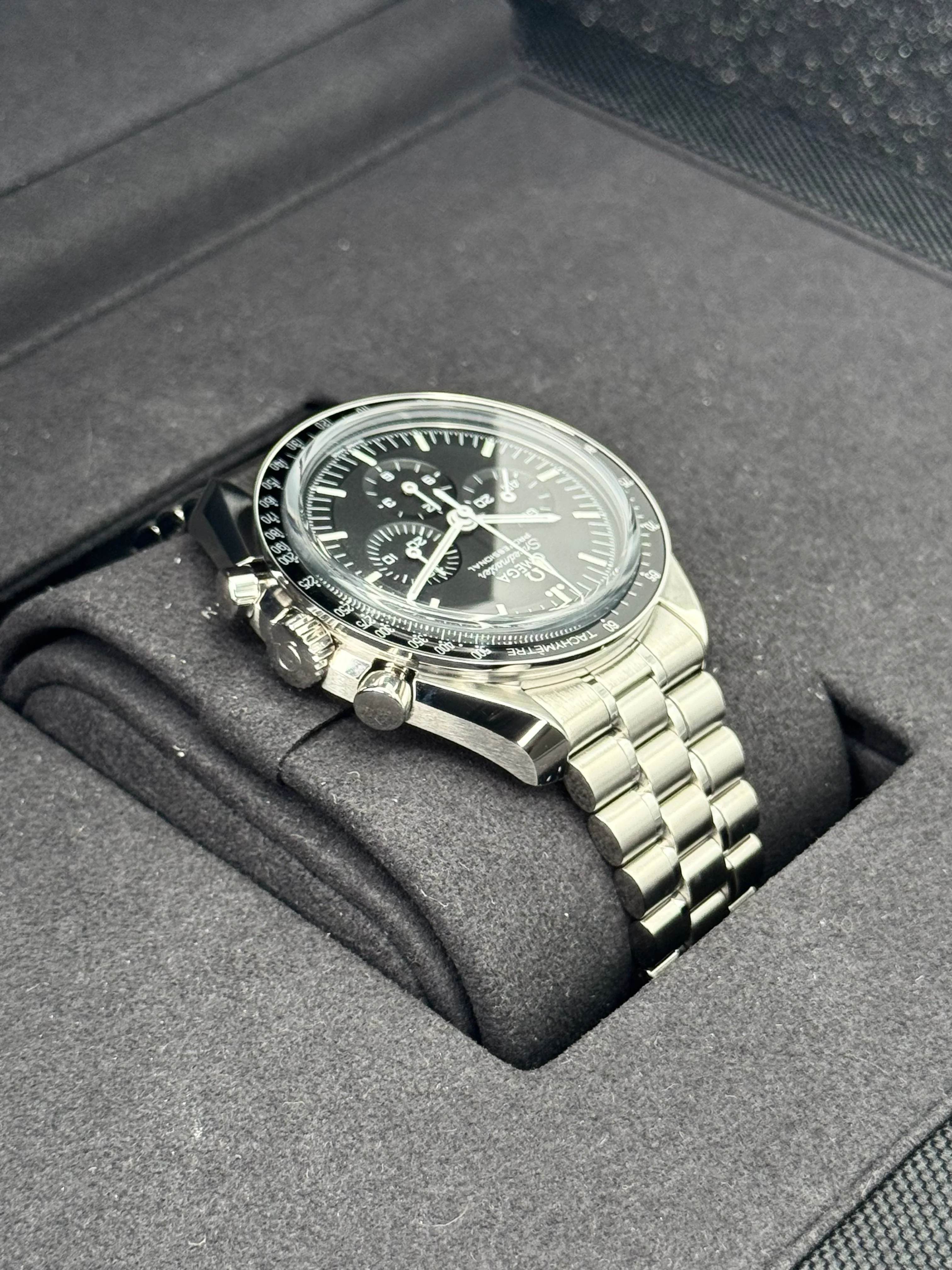 2023 Omega 42mm 310.30.42.50.01.002 Speedmaster Moonwatch Pro - Image 8