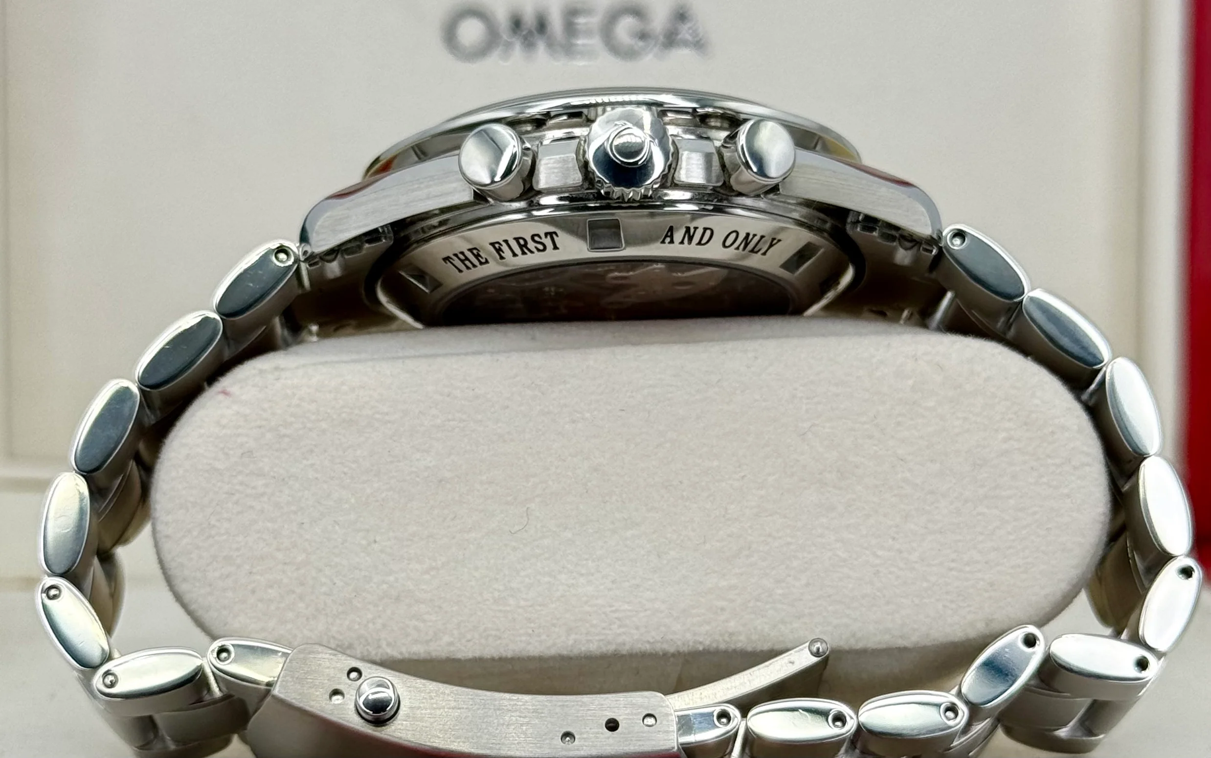2013 Omega Speedmaster 42mm 3576.50.00 Professional Moonphase - Image 10