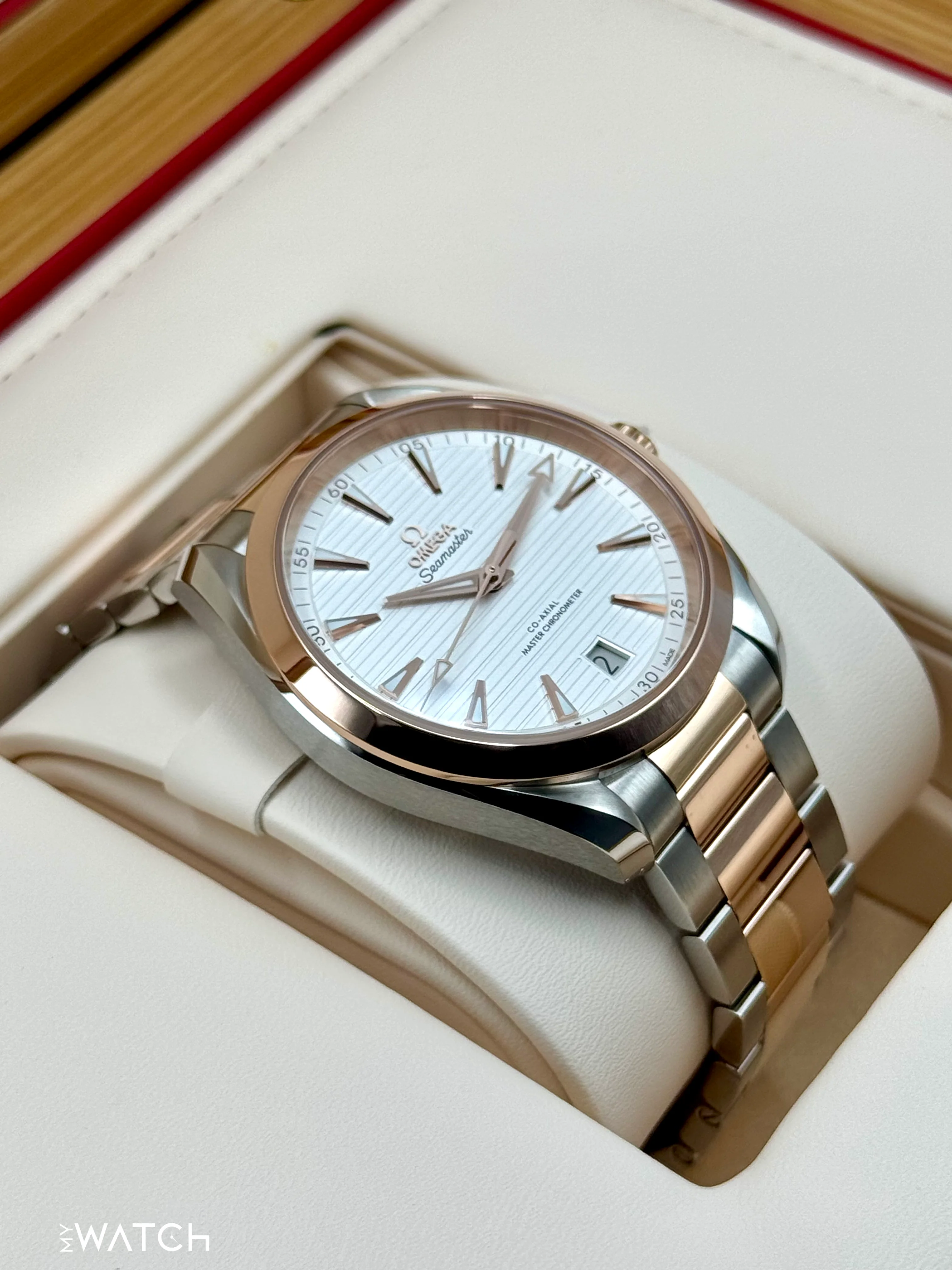2025 Omega Seamaster Aqua Terra 41mm 220.20.41.21.02.001 Silver Dial - Image 6