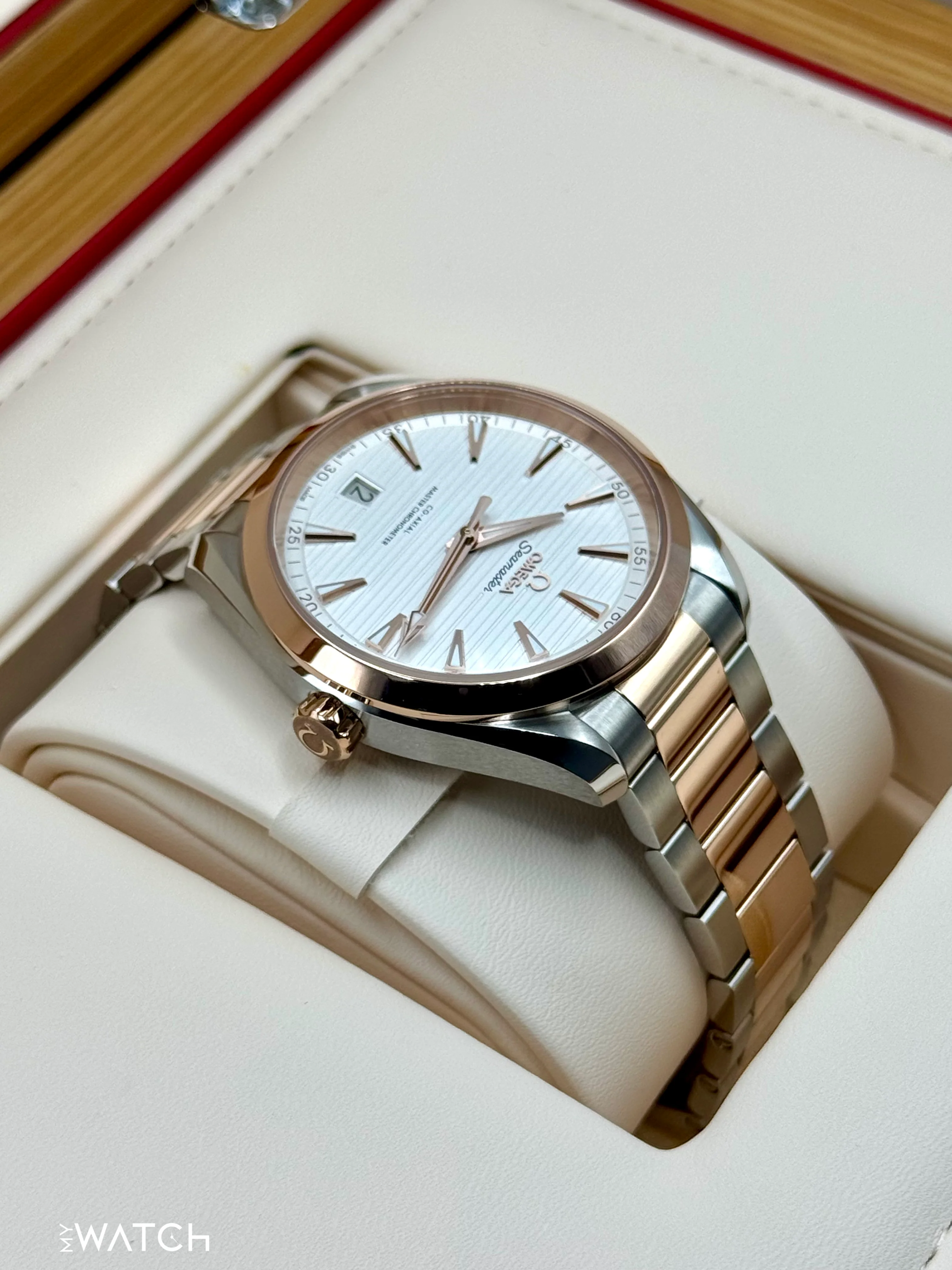 2025 Omega Seamaster Aqua Terra 41mm 220.20.41.21.02.001 Silver Dial - Image 8