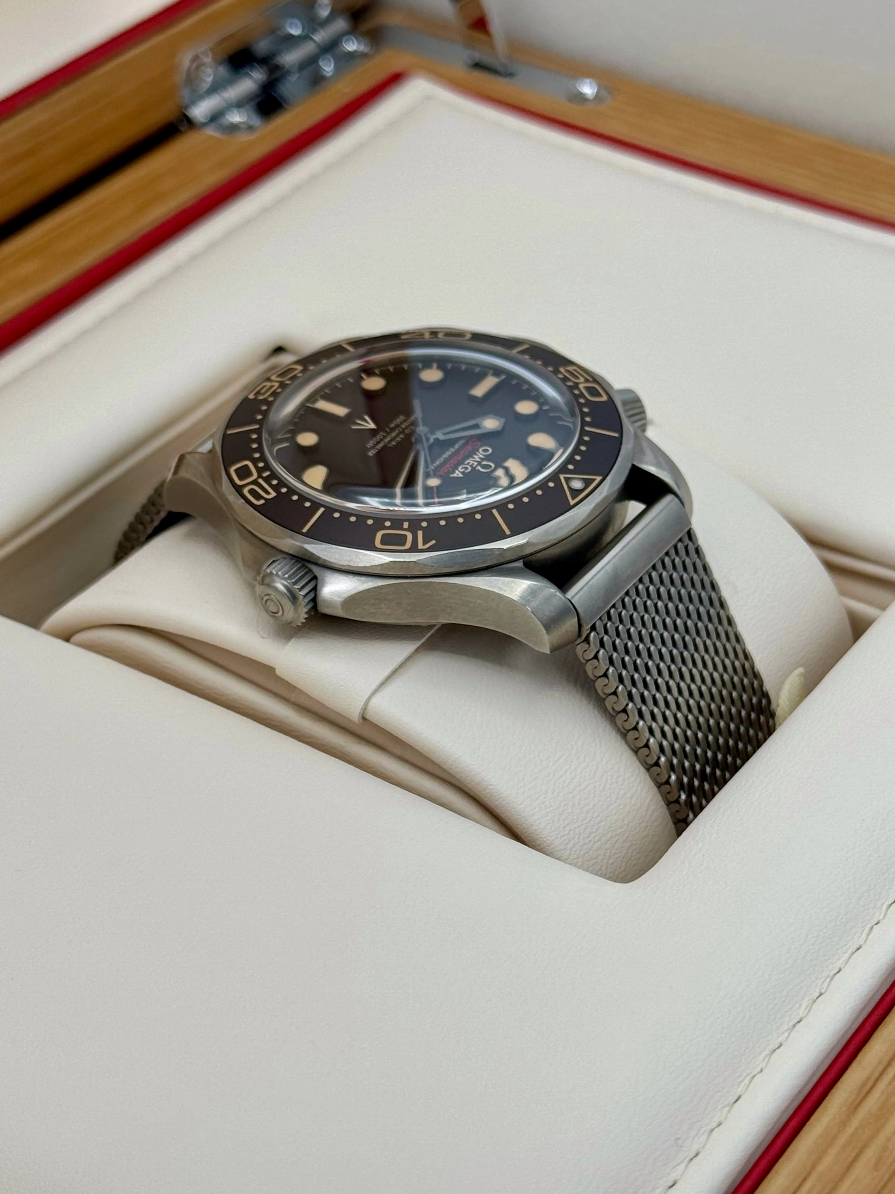 2023 Omega Seamaster Diver 300M 007 42mm Titanium Brown Dial - Image 7