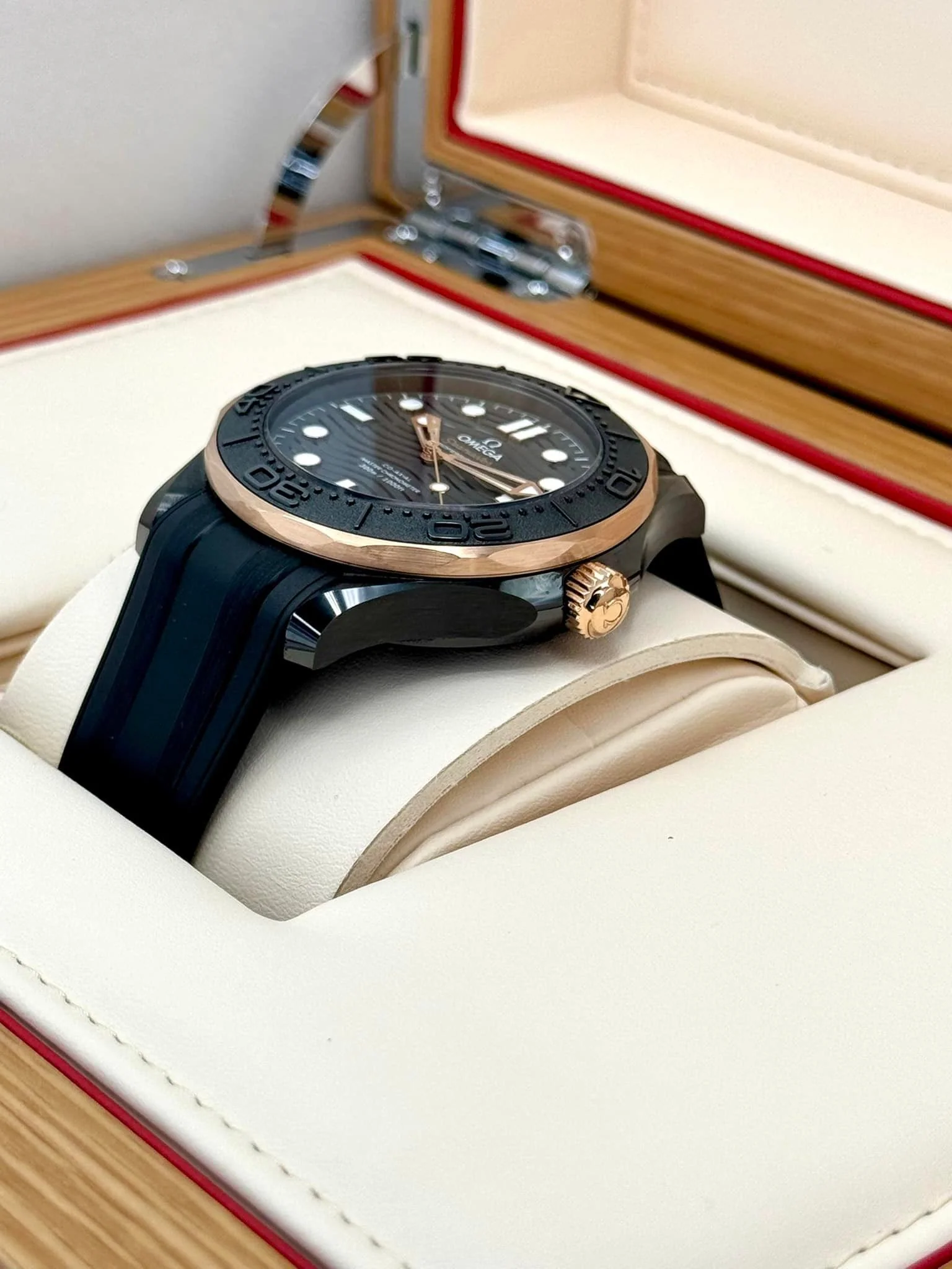 2023 Omega Seamaster Diver Ceramic 43.5 210.62.44.20.01.001 Rose Gold - Image 5