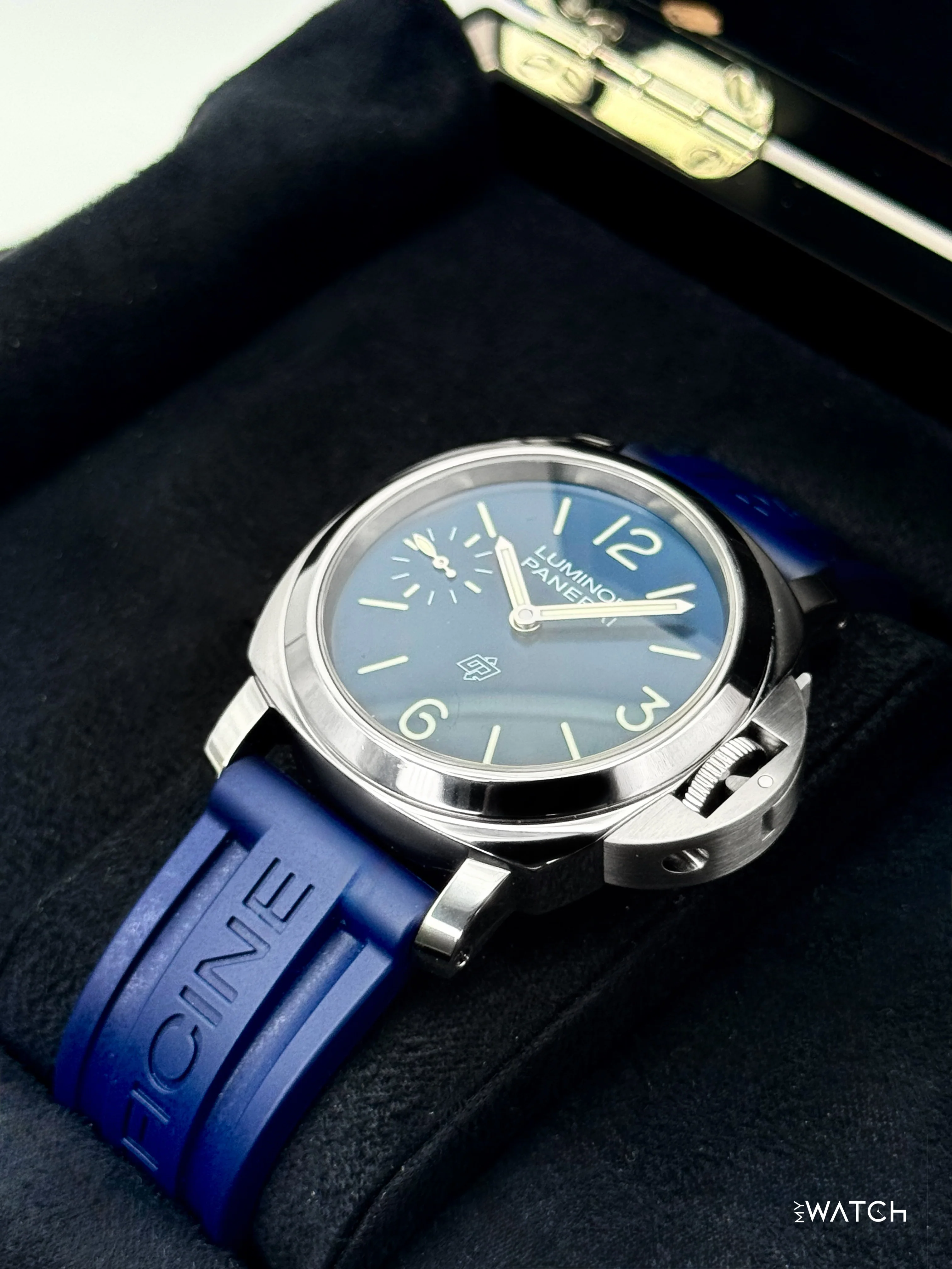 2023 Panerai Luminor Blu Mare 44mm PAM01085 Stainless Steel Blue Dial - Image 5