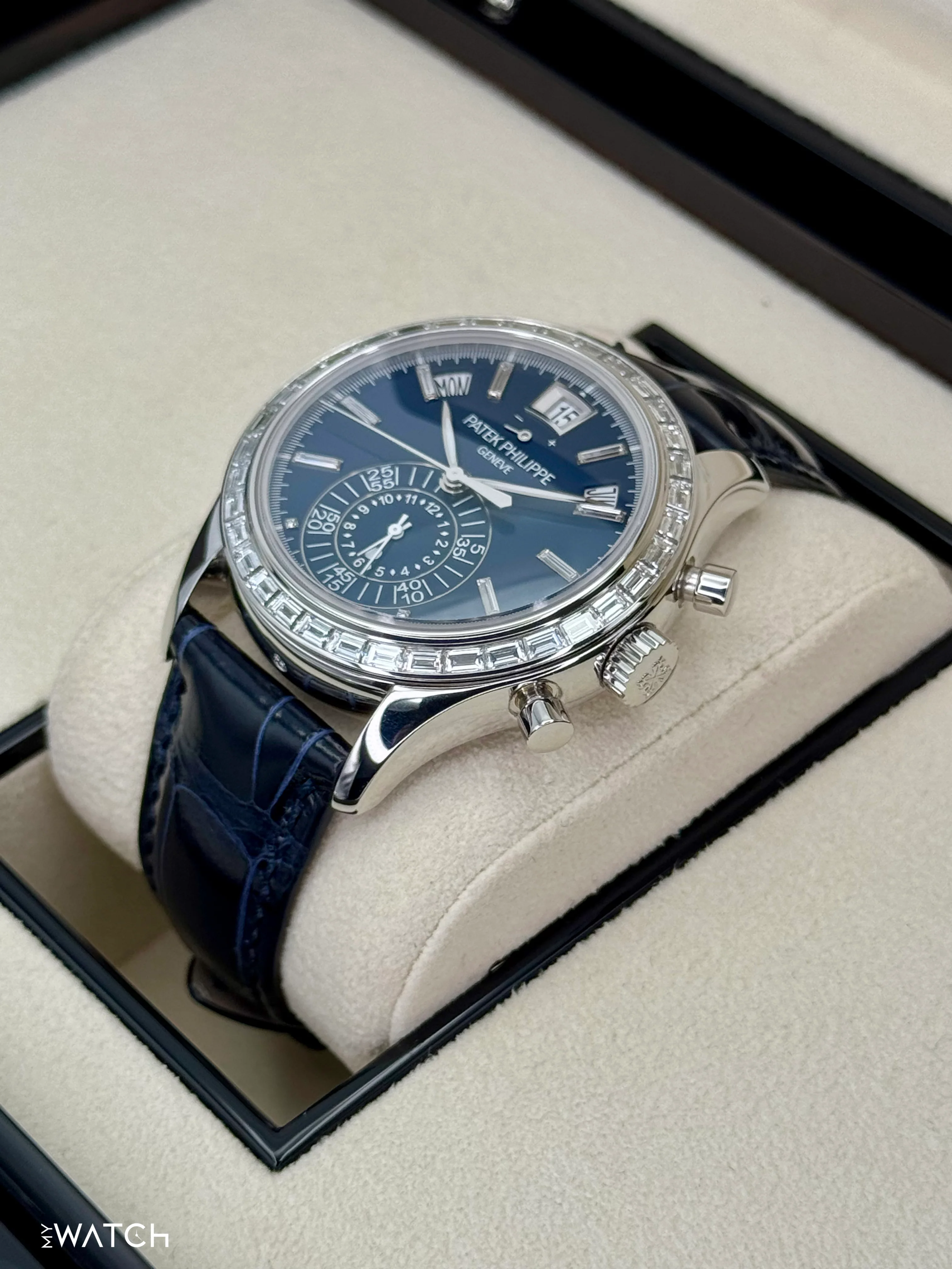 2023 Patek Philippe Annual Calendar Chronograph 40.5mm 5961P Platinum Blue Dial - Image 5