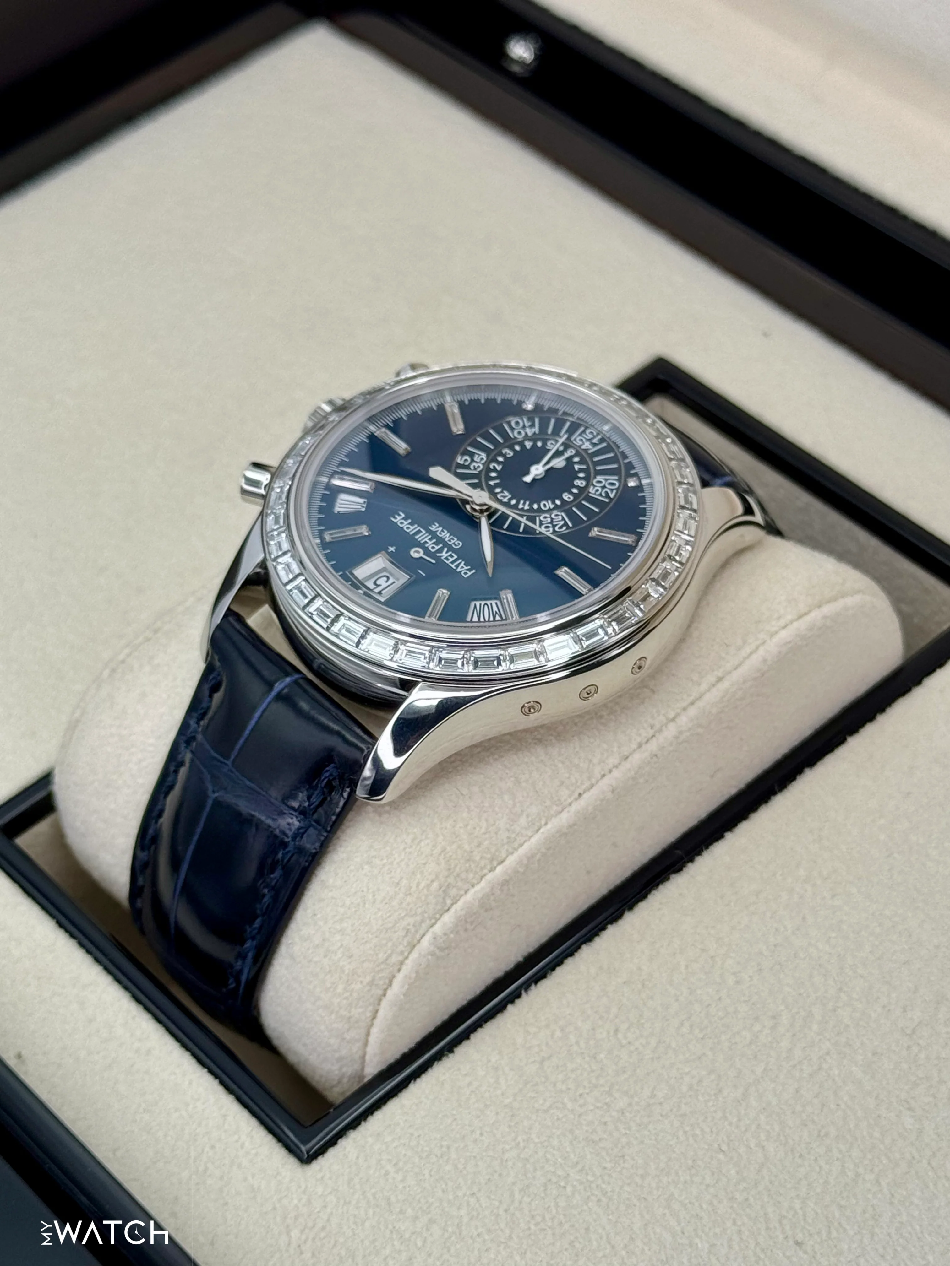 2023 Patek Philippe Annual Calendar Chronograph 40.5mm 5961P Platinum Blue Dial - Image 7