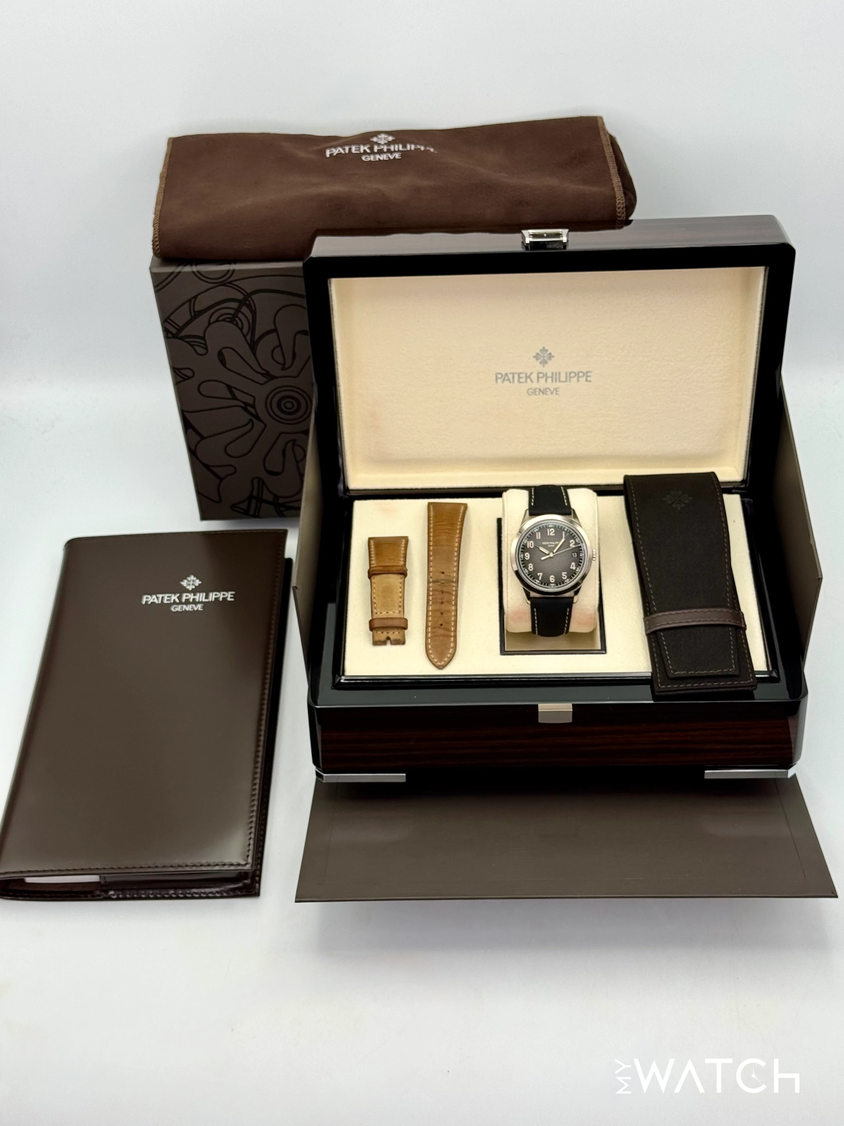 2023 Patek Philippe Calatrava 40mm 5226G White Gold Black Dial - Image 11