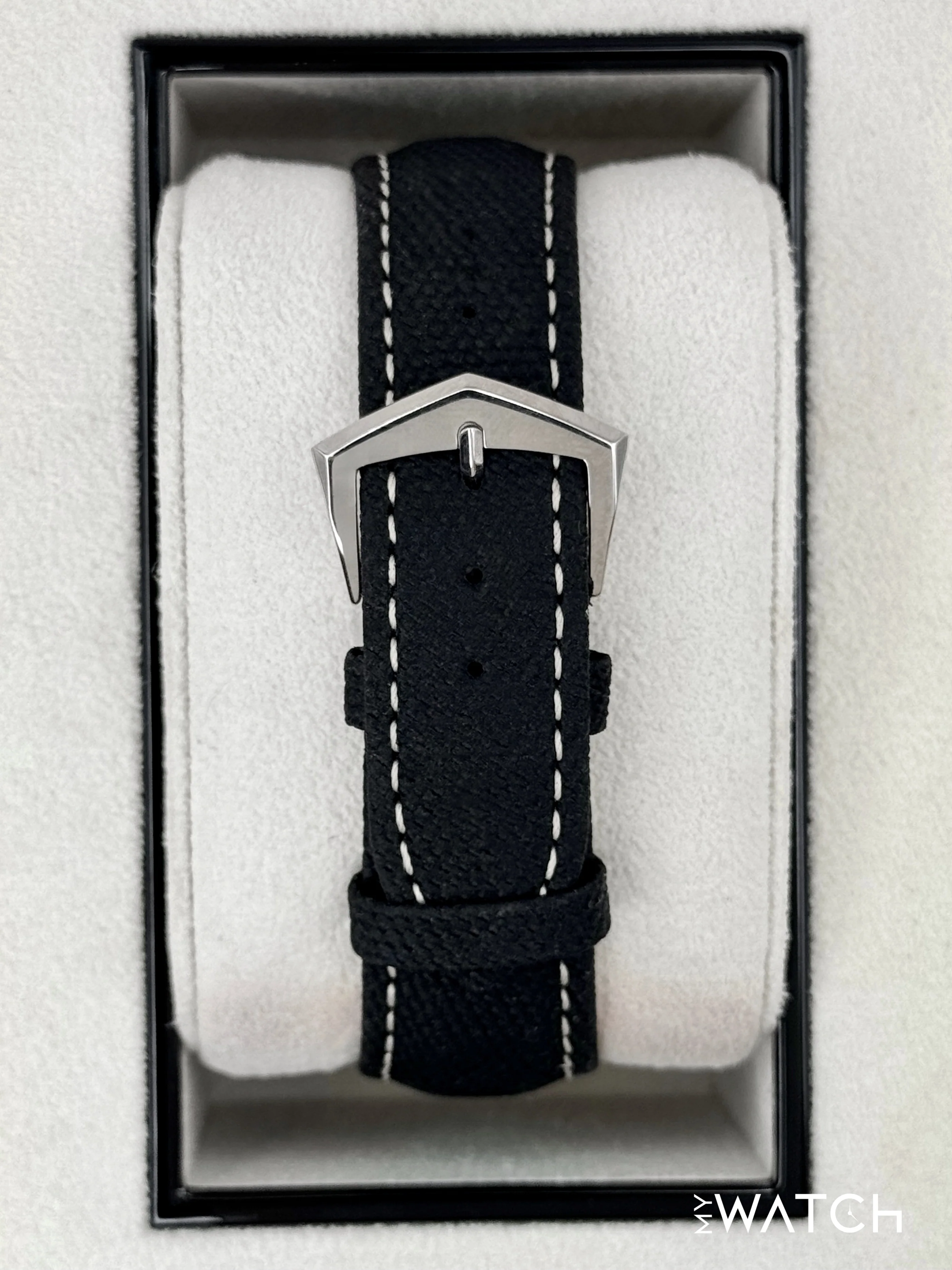 2023 Patek Philippe Calatrava 40mm 5226G White Gold Black Dial - Image 2