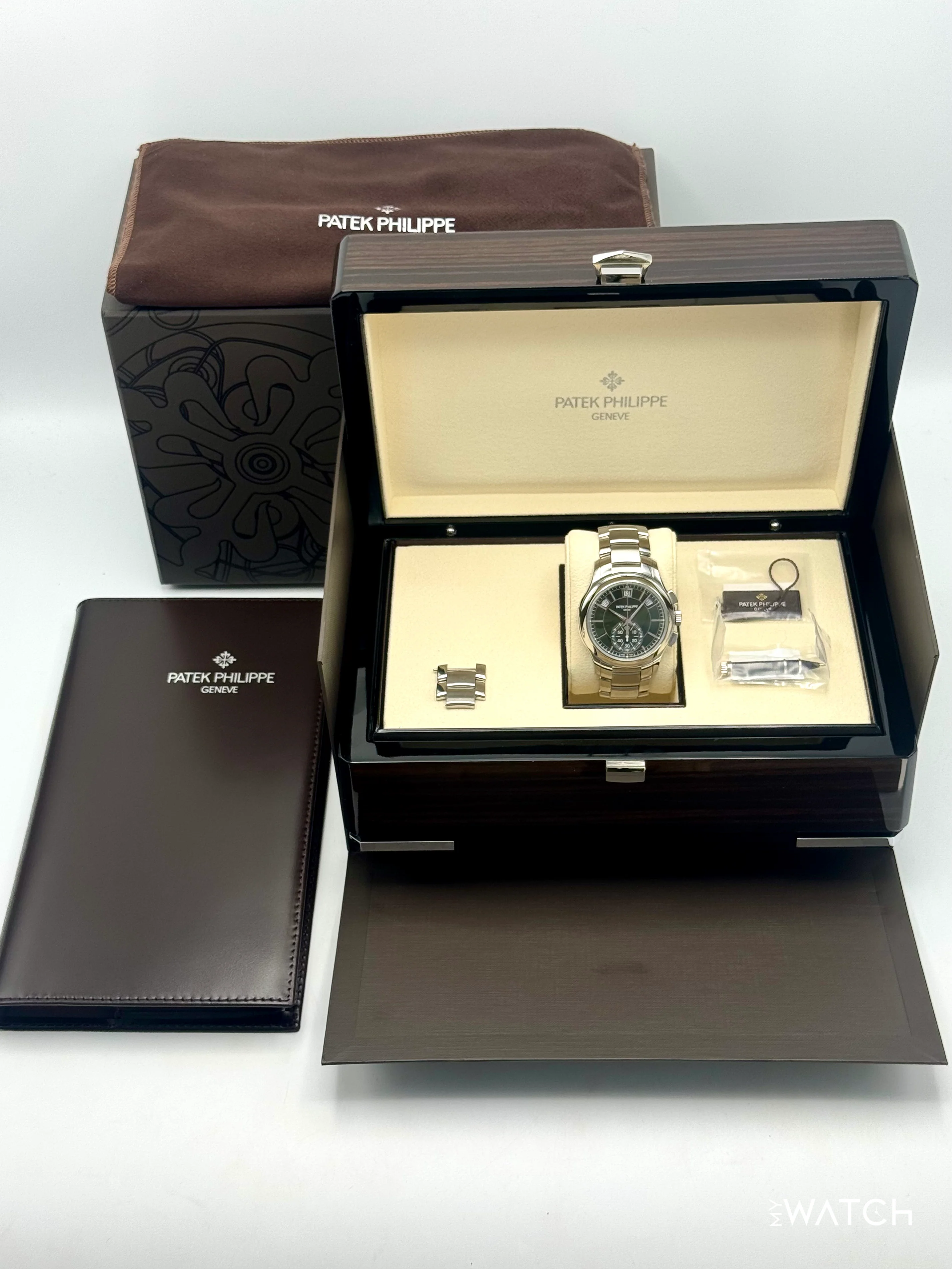 2023 Patek Philippe Flyback Chronograph Annual Calendar 5905/1A Olive Green Dial - Image 11