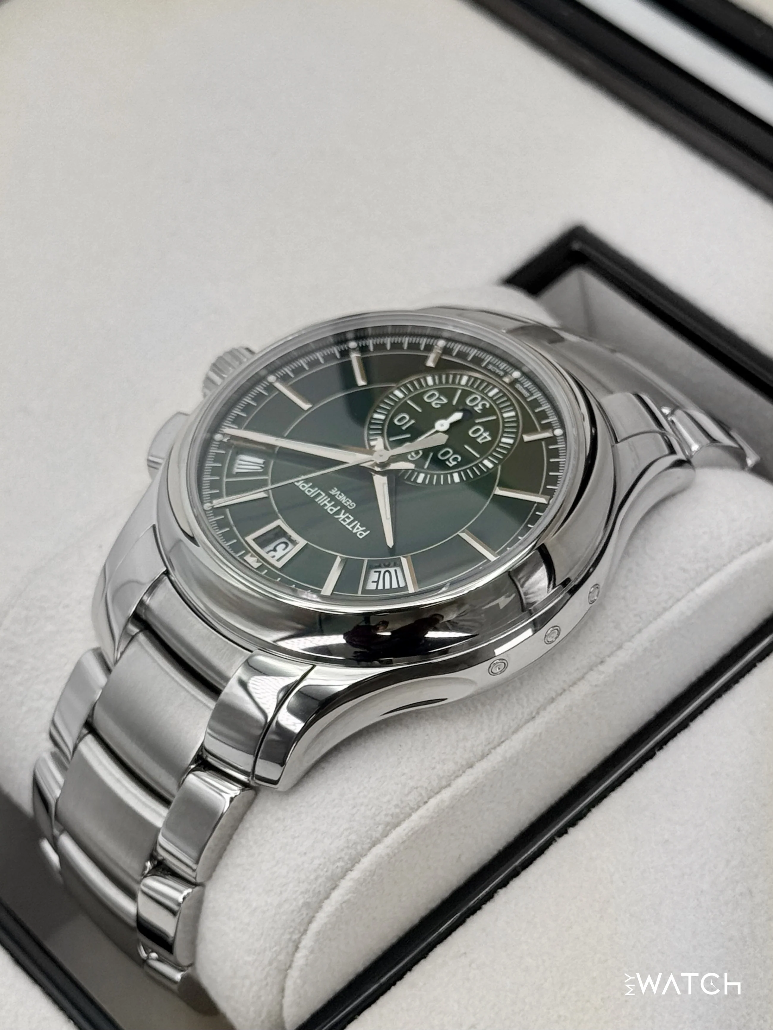 2023 Patek Philippe Flyback Chronograph Annual Calendar 5905/1A Olive Green Dial - Image 7