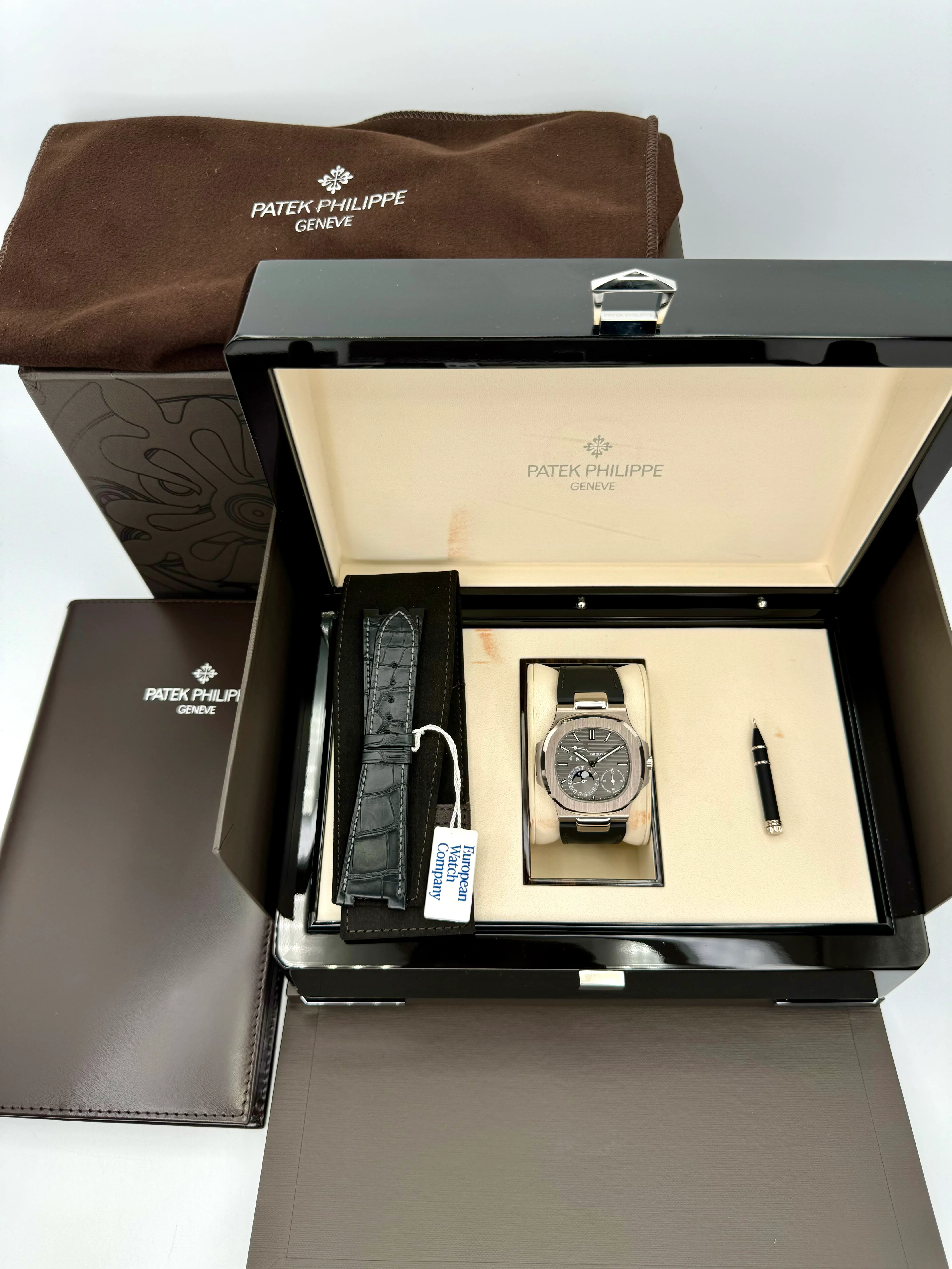 2023 Patek Philippe Nautilus 40mm 5712G White Gold Grey Dial - Image 13