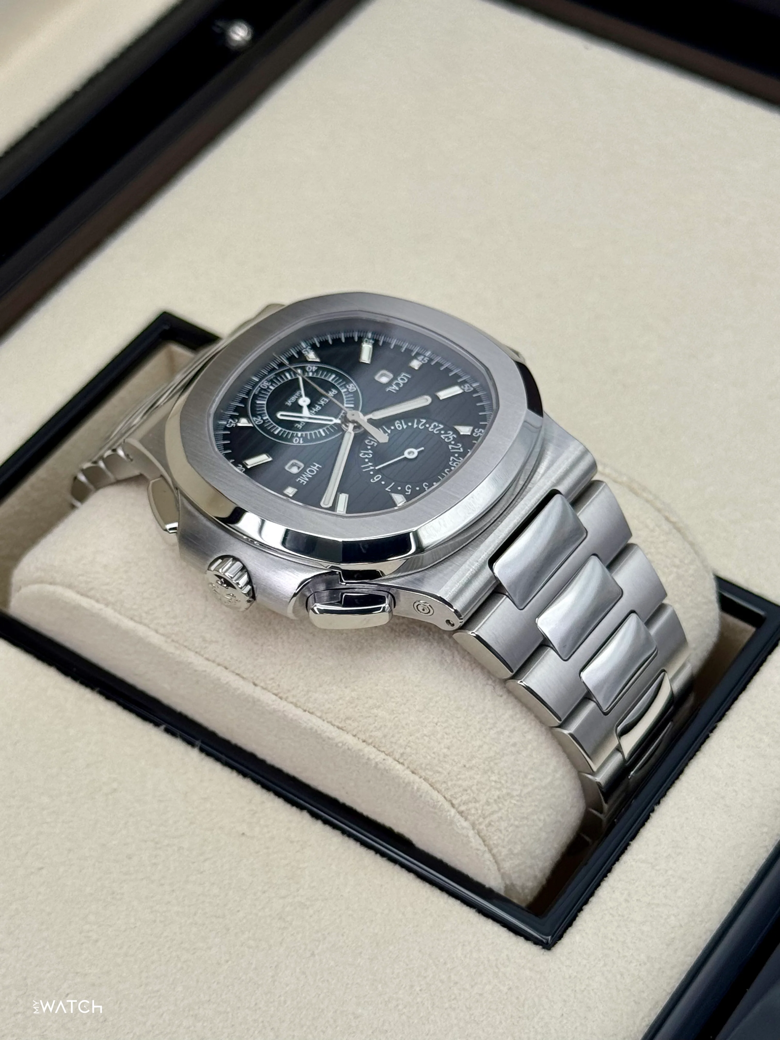 2023 Patek Philippe Nautilus Travel Time Chronograph 40.5mm 5990/1A-011 Blue-Noir Dial - Image 8