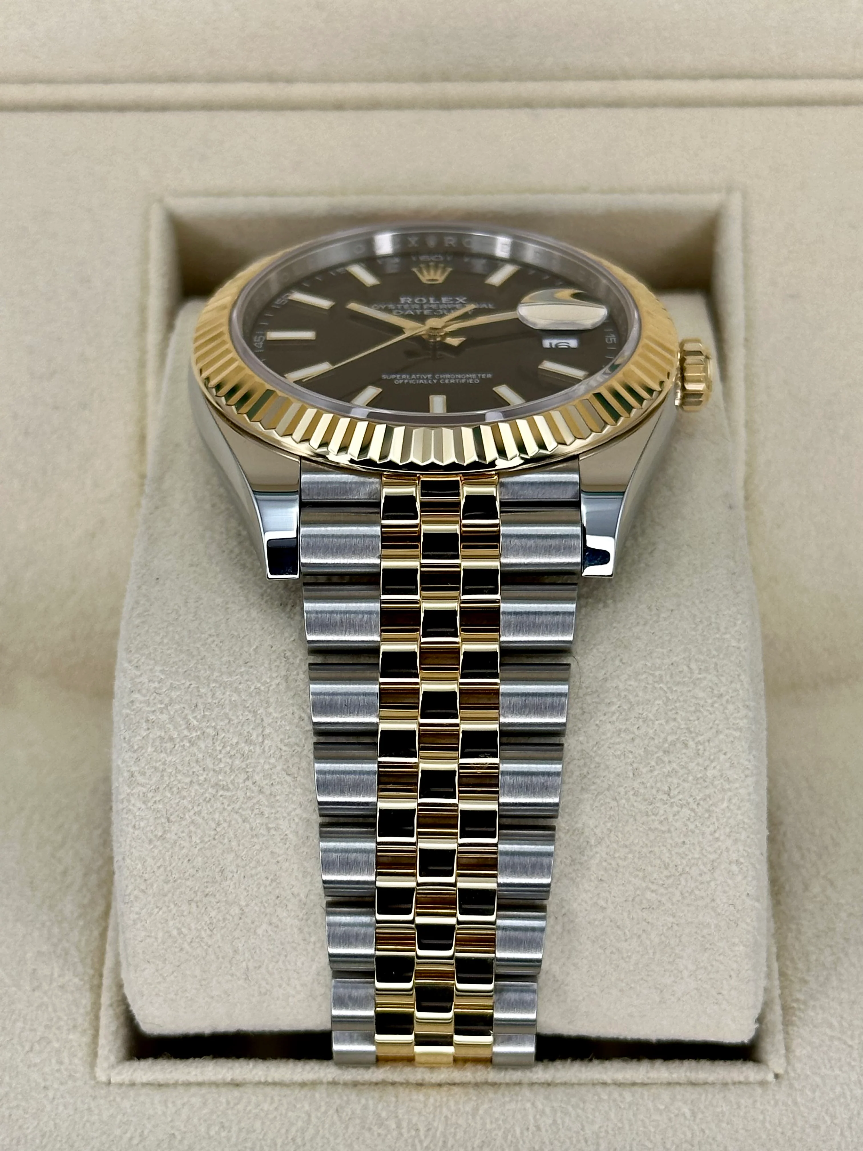2023 Rolex Datejust 41mm 126333 Two-Tone Jubilee Black Stick Dial - Image 3