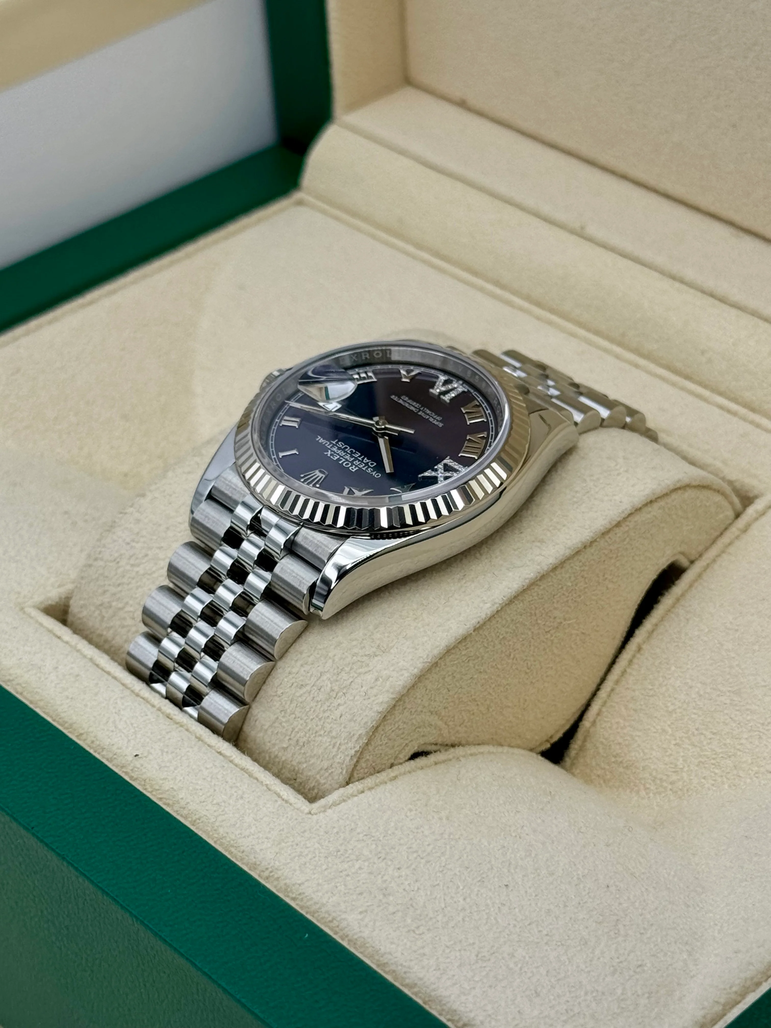 2023 Rolex Datejust 36mm 126234 Stainless Steel Jubilee Purple Dial - Image 7