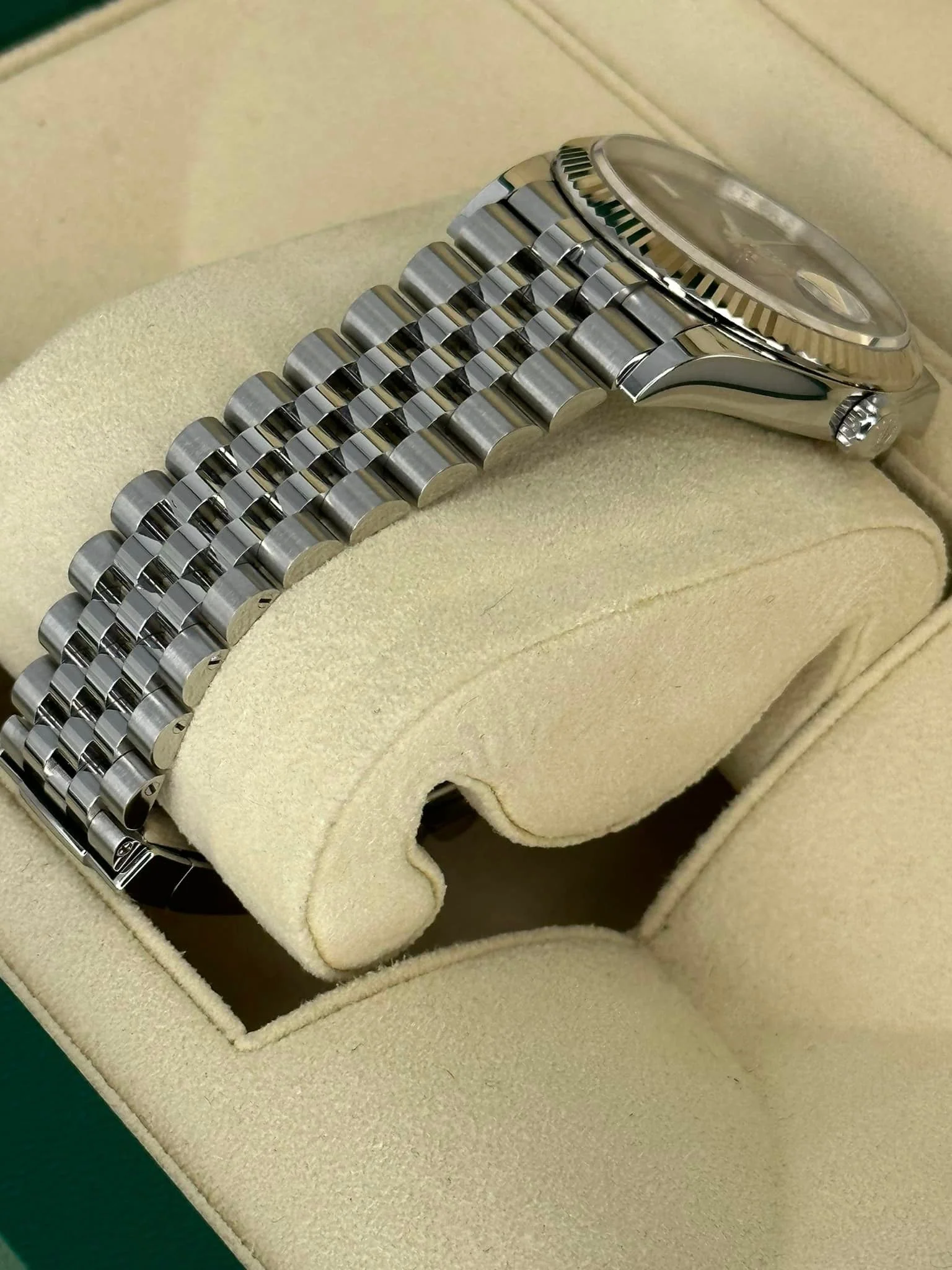 2023 Rolex Datejust 36mm 126234 Jubilee Wimbledon Dial - Image 5