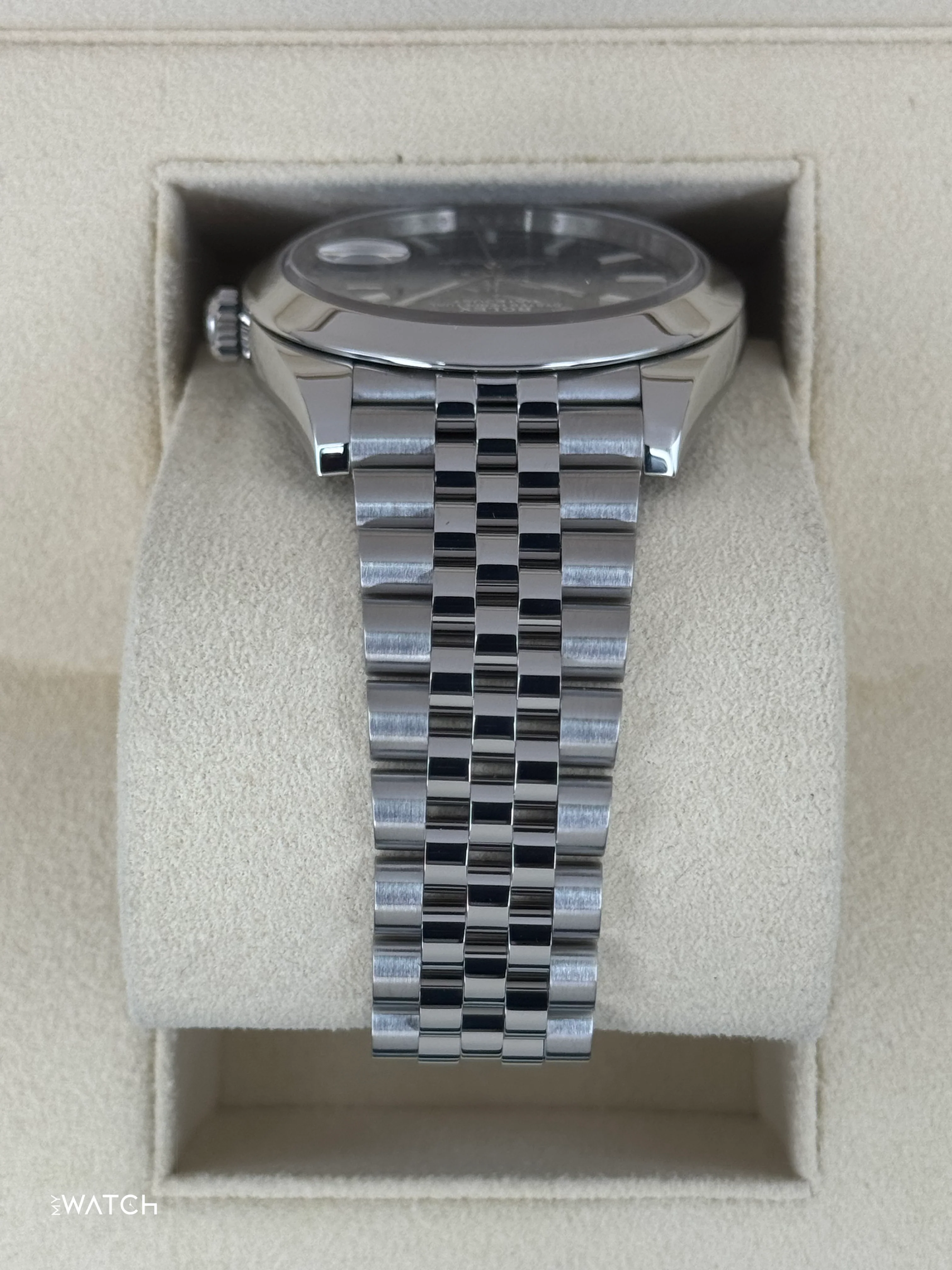 2023 Rolex Datejust 41mm 126300 Stainless Steel Jubilee Blue Dial - Image 4