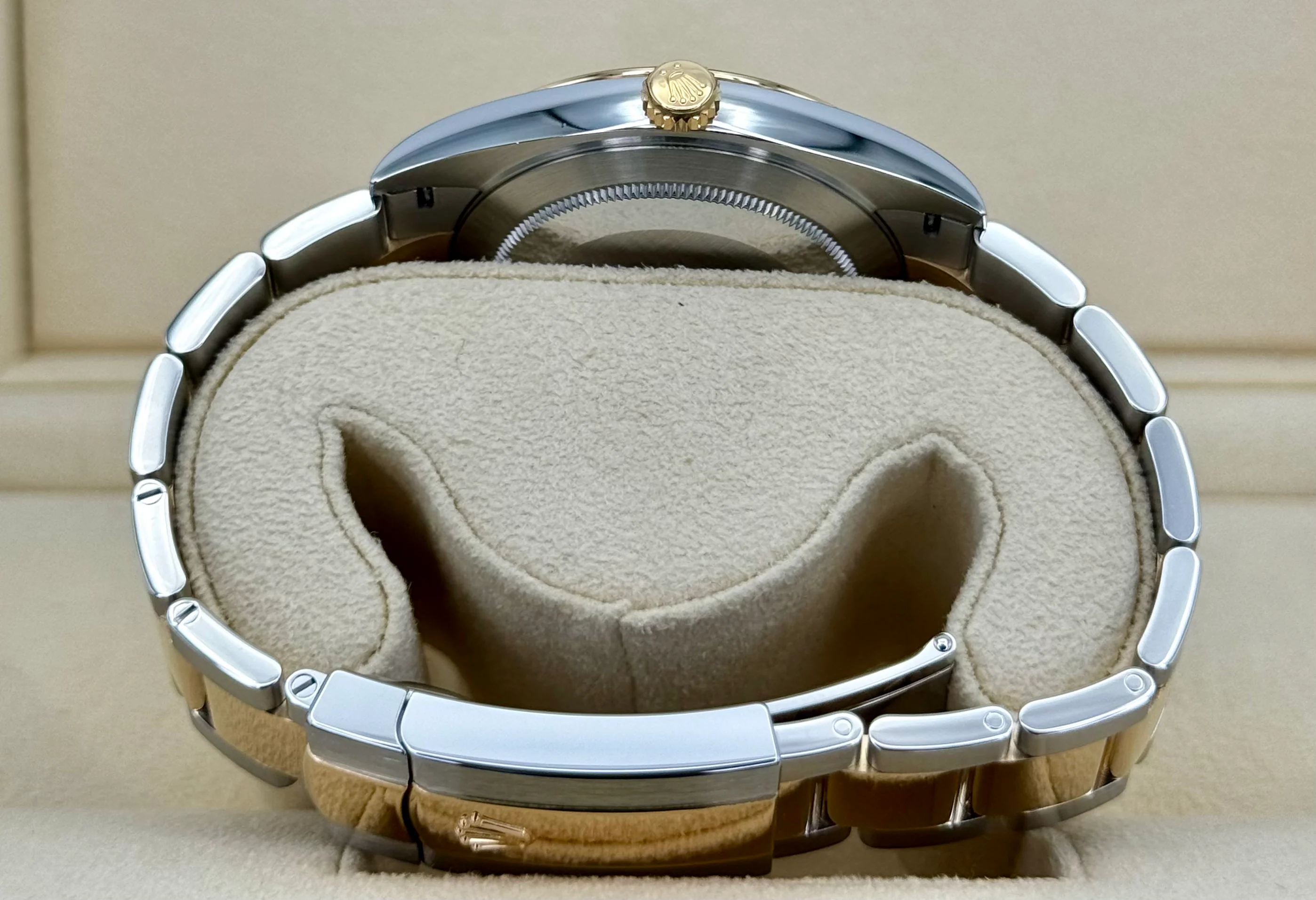 2023 Rolex Datejust 41mm 126303 Two-Tone Oyster Black Diamond Dial - Image 9