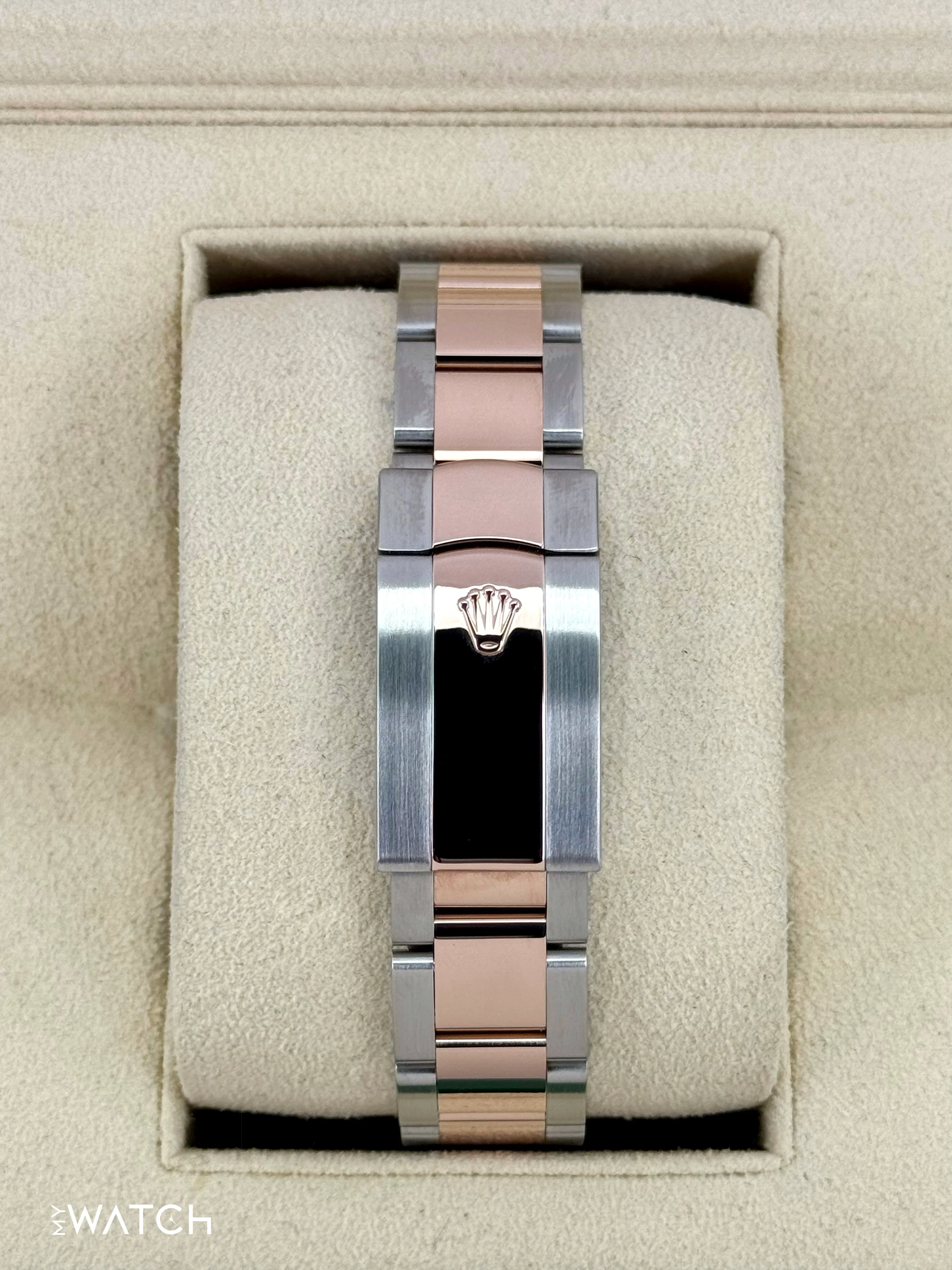 2023 Rolex Datejust 41mm 126331 Two-Tone Oyster Sundust Dial - Image 2