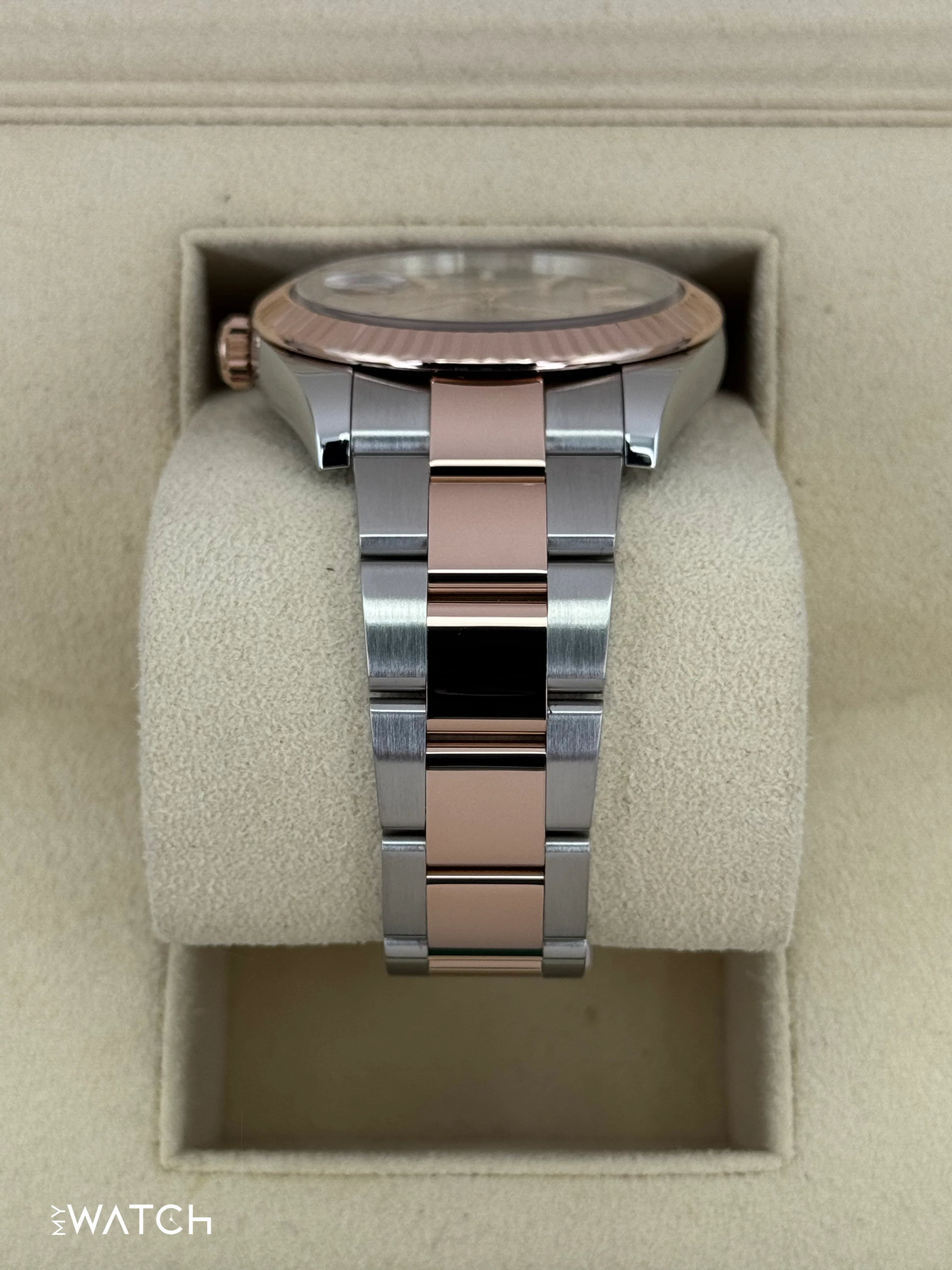 2023 Rolex Datejust 41mm 126331 Two-Tone Oyster Sundust Dial - Image 4