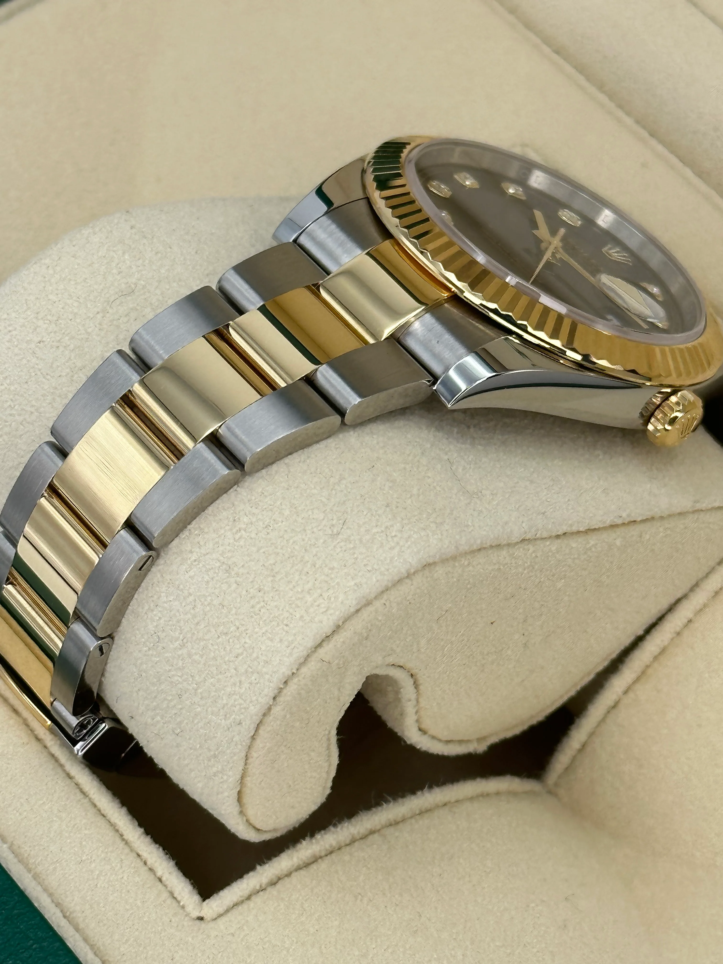 2023 Rolex Datejust 41mm 126333 Two-Tone Oyster Black Diamond Dial - Image 5
