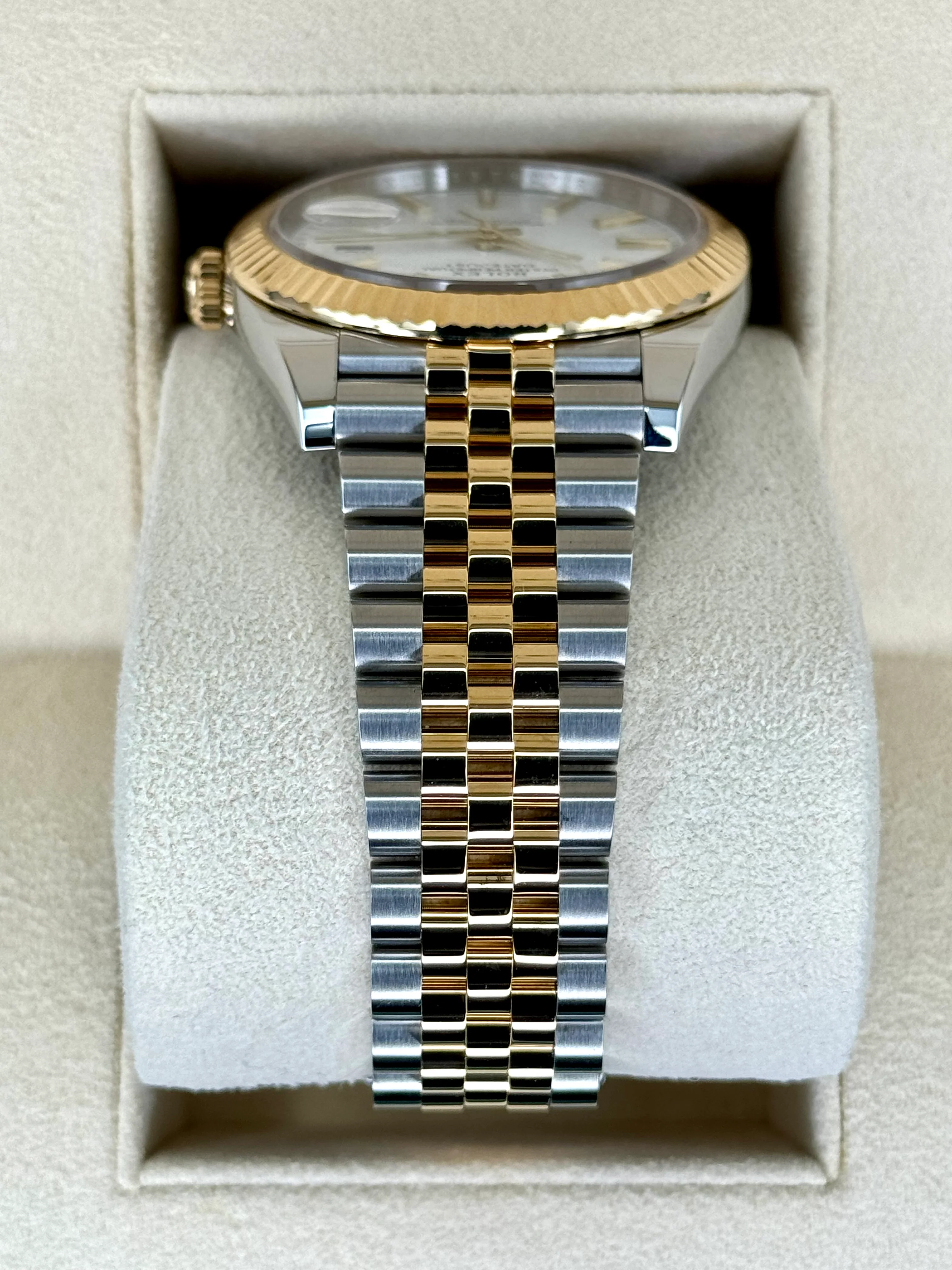 2023 Rolex Datejust 41mm 126333 Two-Tone Jubilee White Dial - Image 4