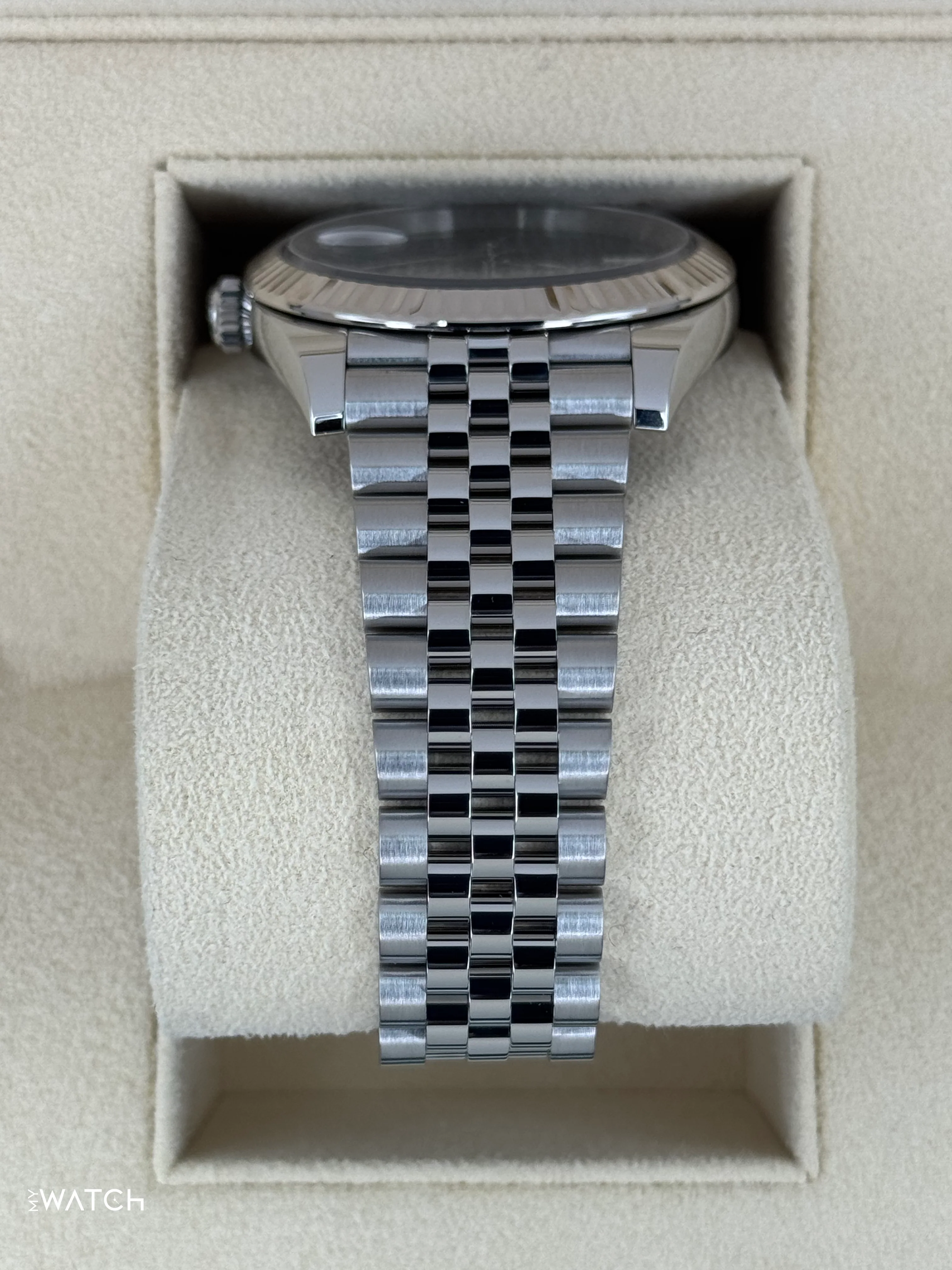 2023 Rolex Datejust 41mm 126334 Jubilee Wimbledon Dial - Image 4