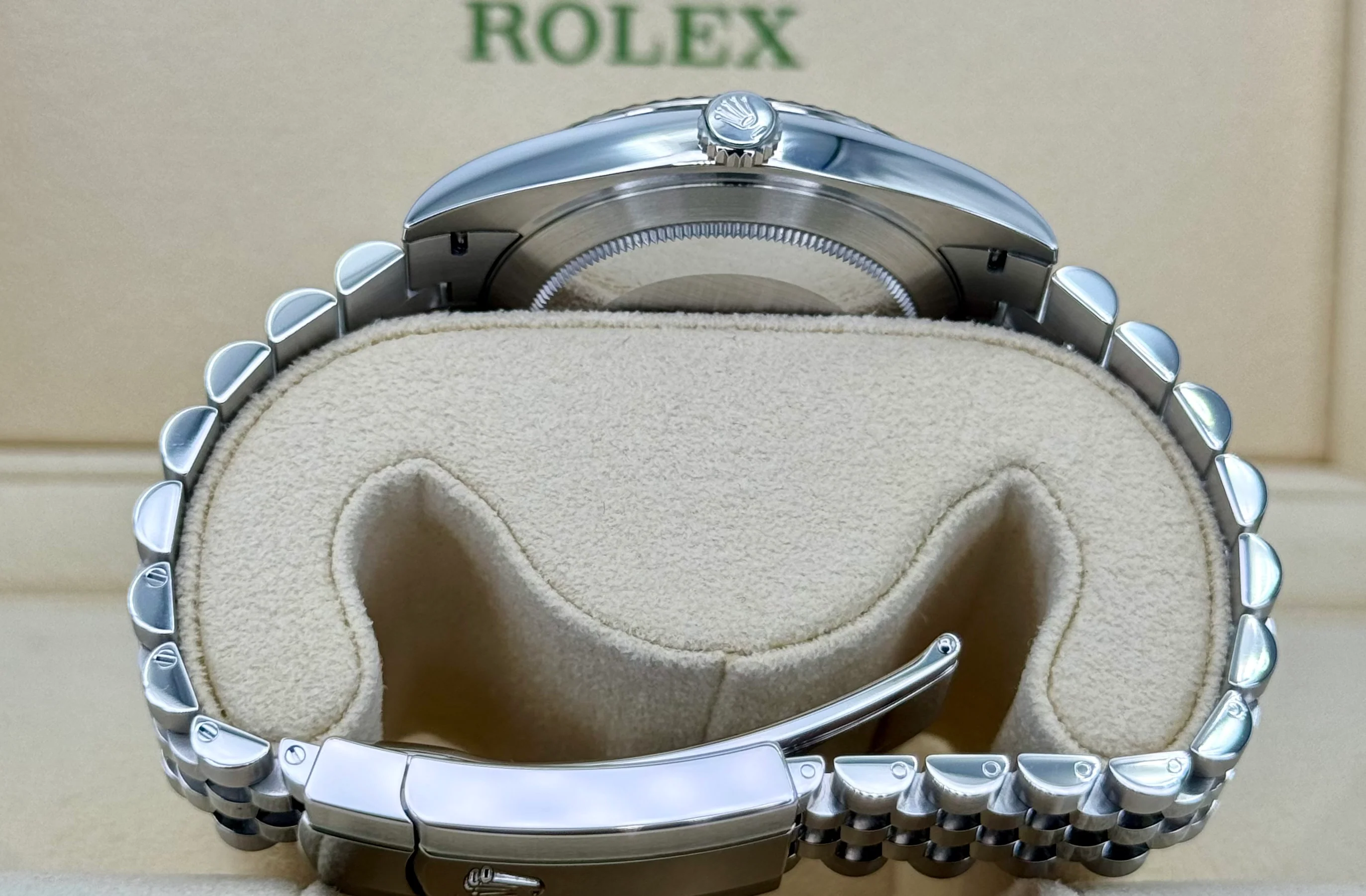 NEW 2023 Rolex Datejust 41mm 126334 Stainless Steel Jubilee Wimbledon Dial - Image 9