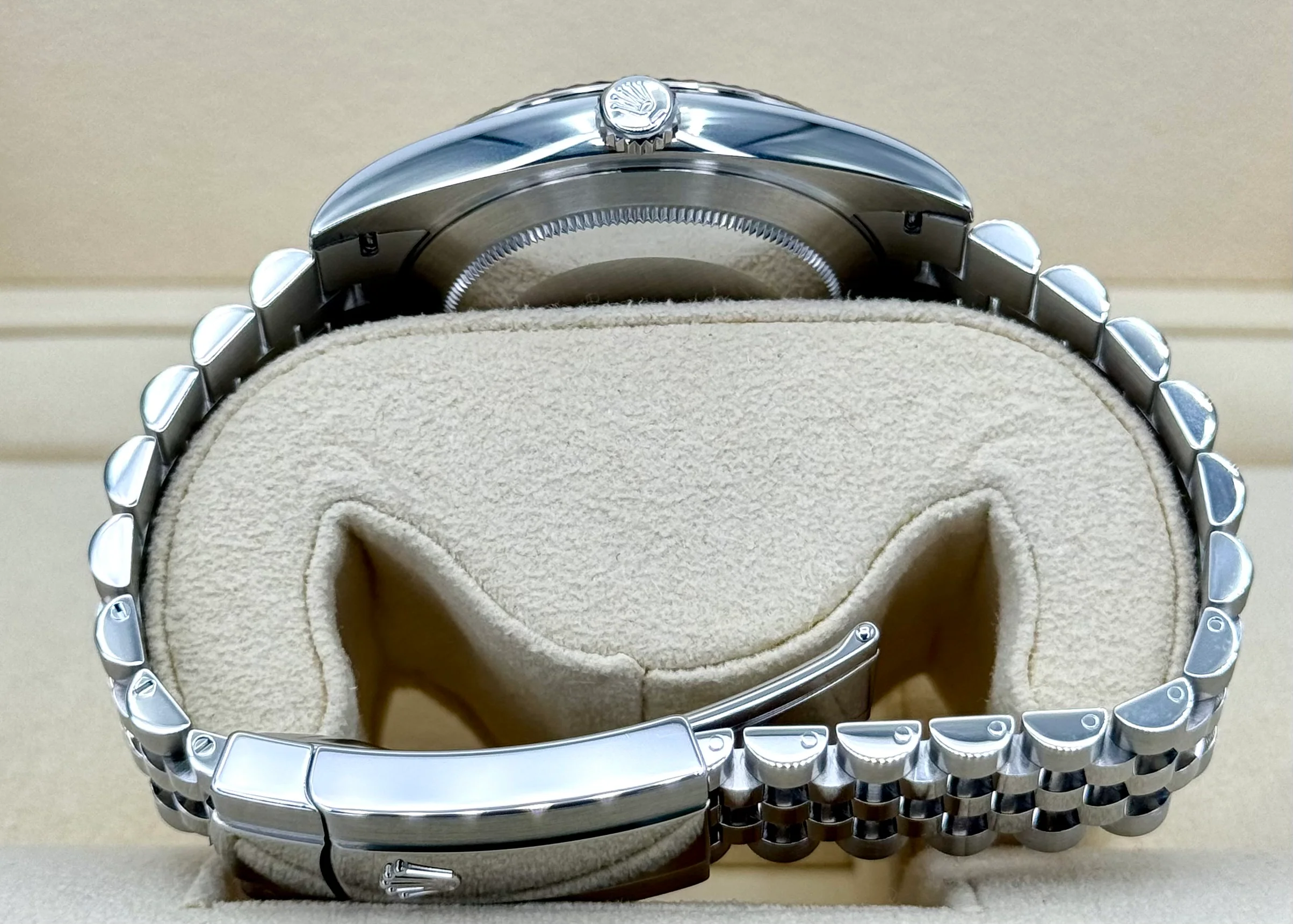 2023 Rolex Datejust 41mm 126334 Stainless Steel Jubilee Wimbledon Dial - Image 9