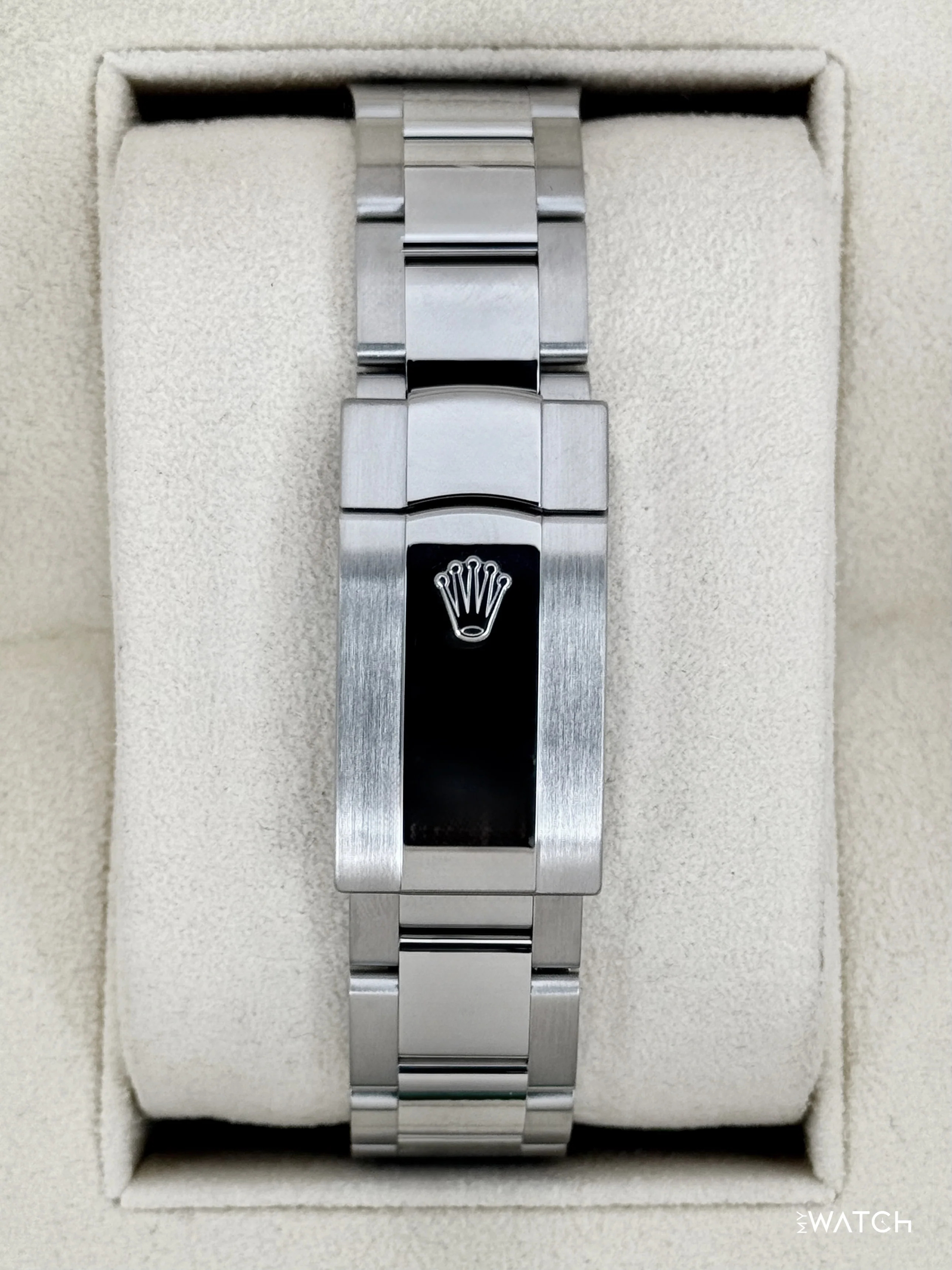 2023 Rolex Datejust 41mm 126334 Stainless Steel Oyster Mint Green Dial - Image 2