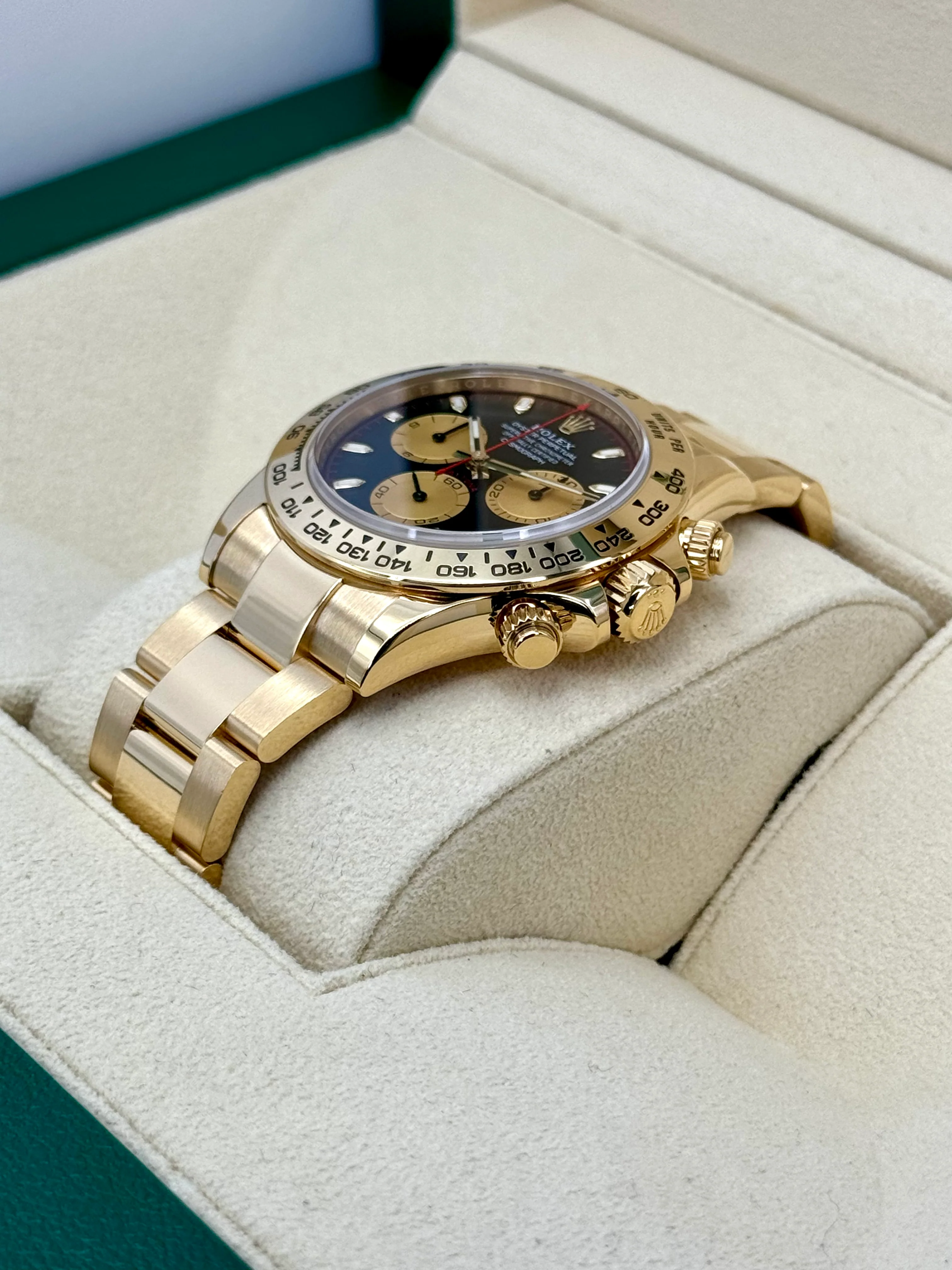 2023 Rolex Daytona "Paul Newman" 40mm 116508 Yellow Gold Black Dial - Image 5