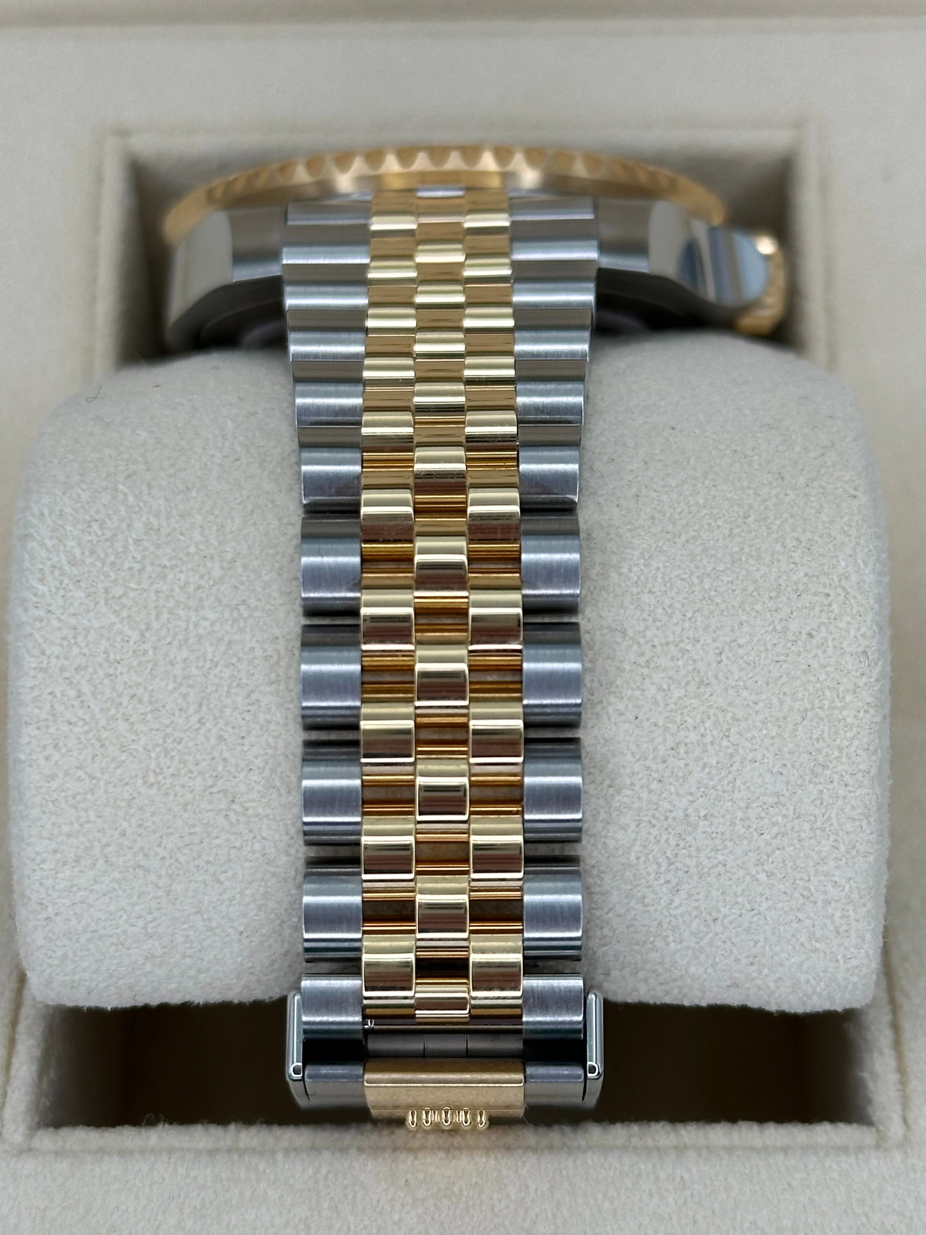 2023 Rolex GMT-Master II 40mm 126713GRNR Two-Tone Jubilee Black Dial - Image 3